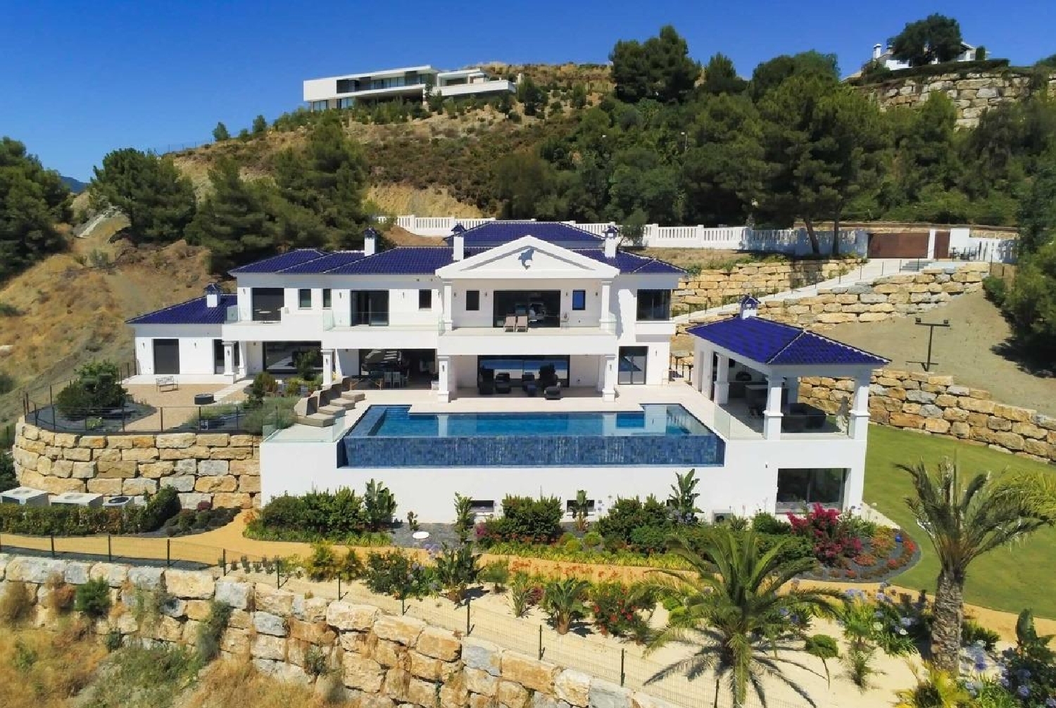  till salu villa El Madroñal Costa Del Sol Occidental 1