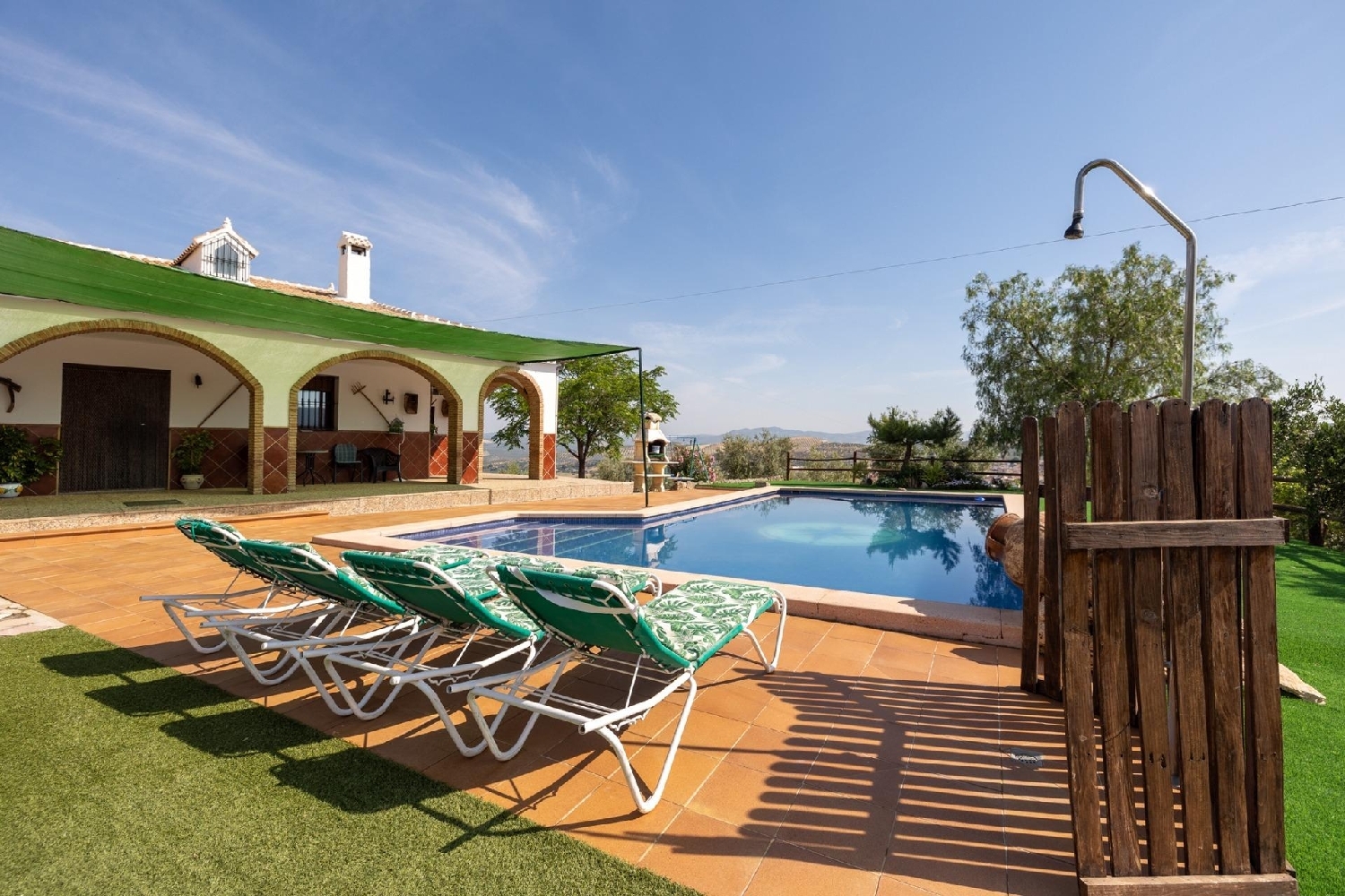  till salu villa El Salar Loja 4