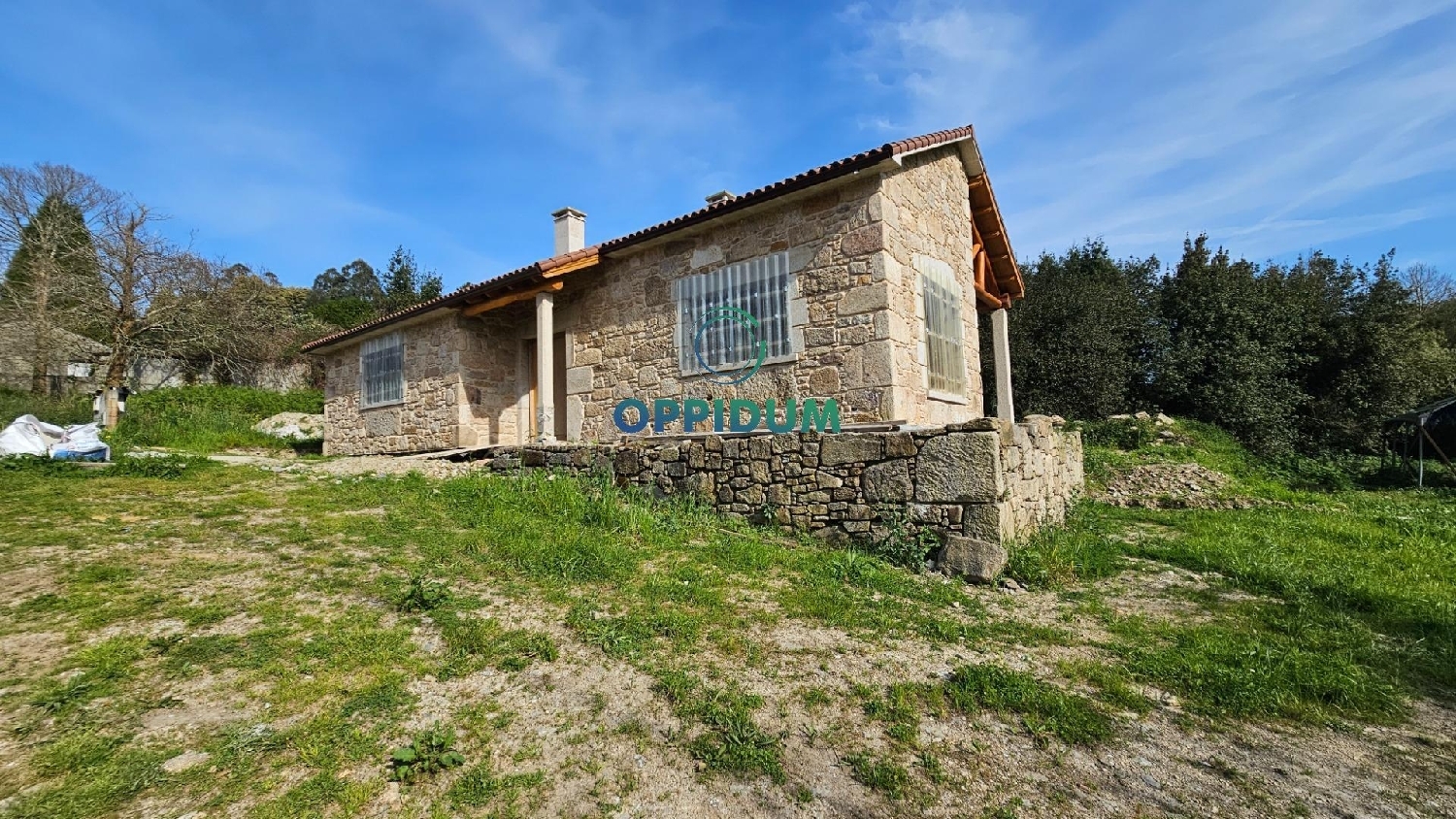  till salu villa Grela Coruña 5