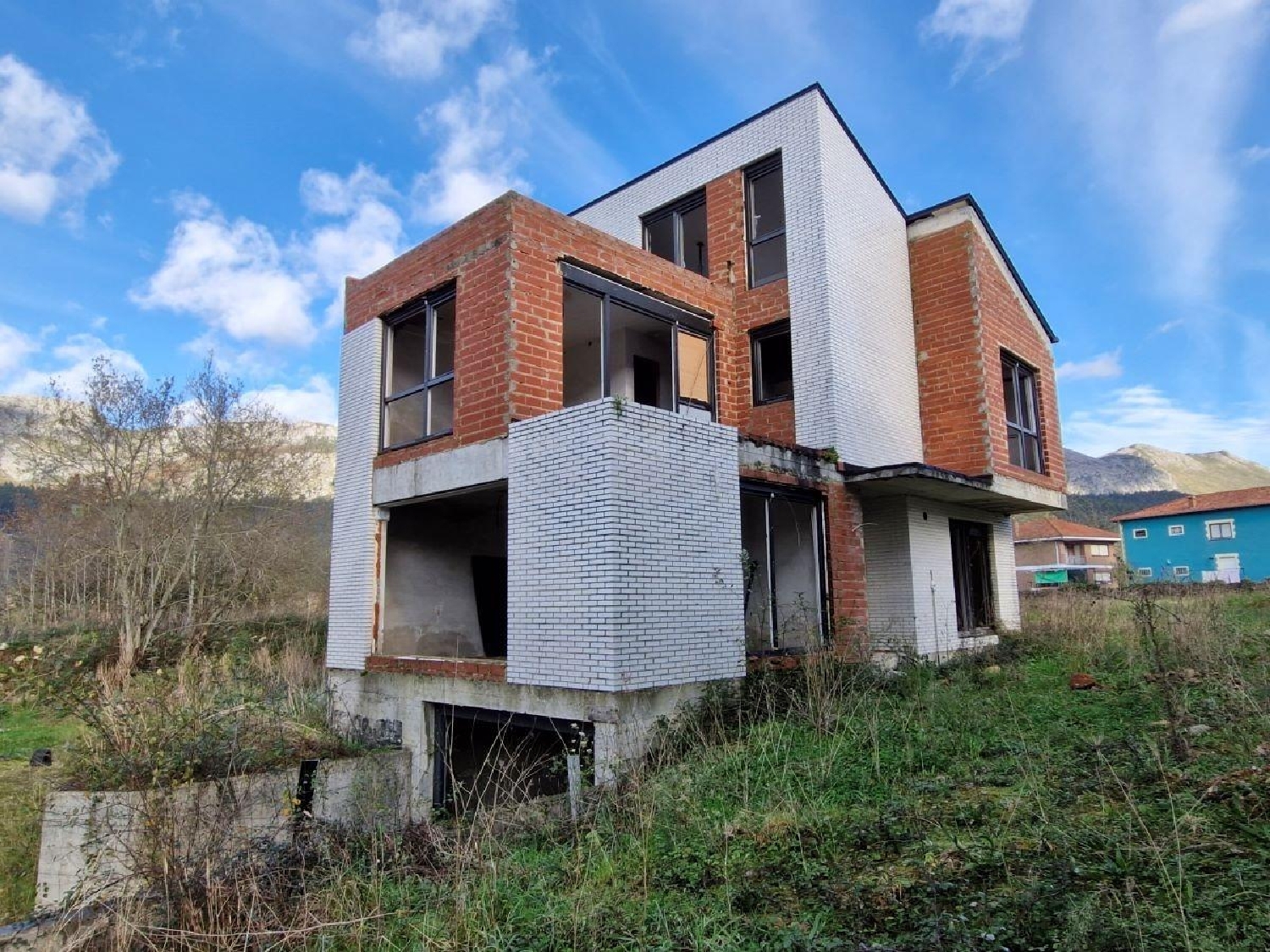  till salu villa Jaín Besaya 1