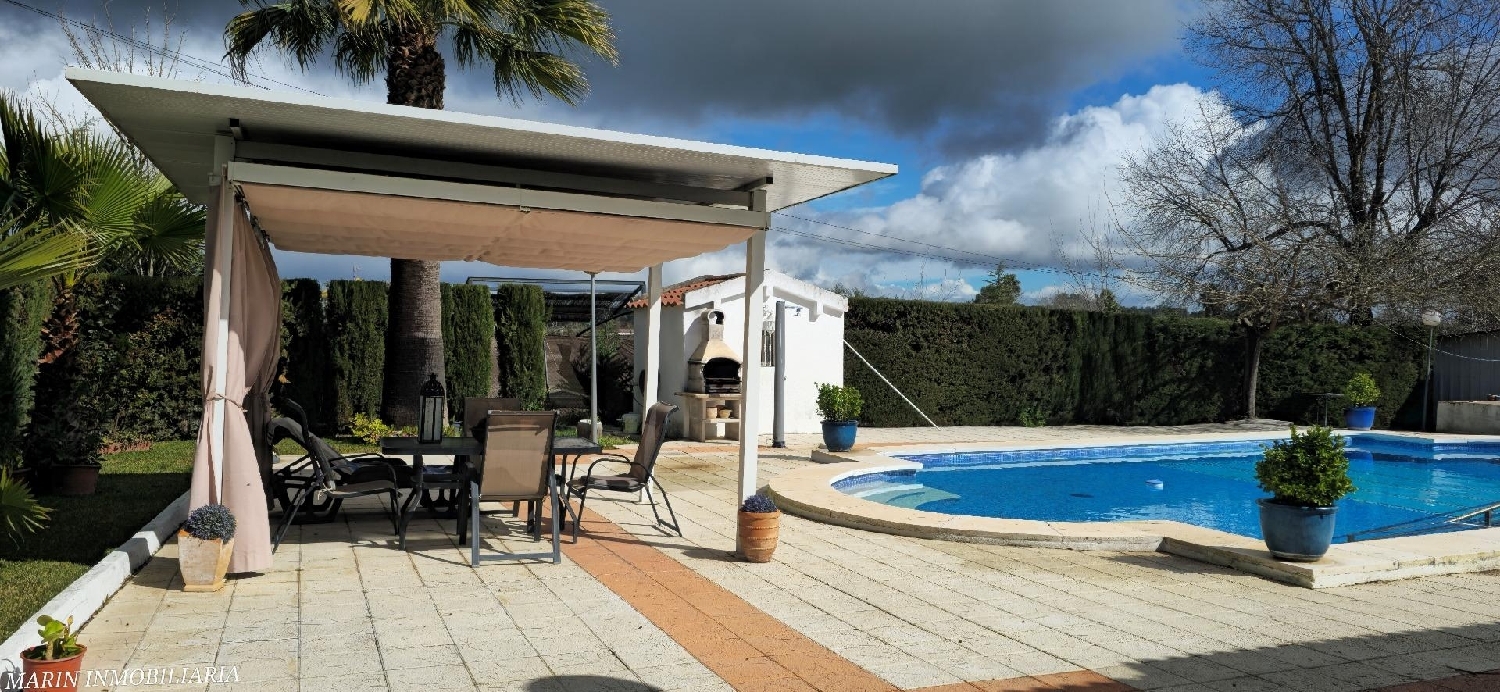  till salu villa La Corchuela Badajoz 5