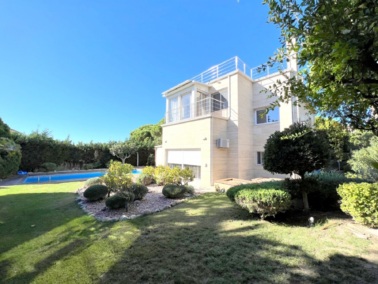  till salu villa La Riviera Selva 1