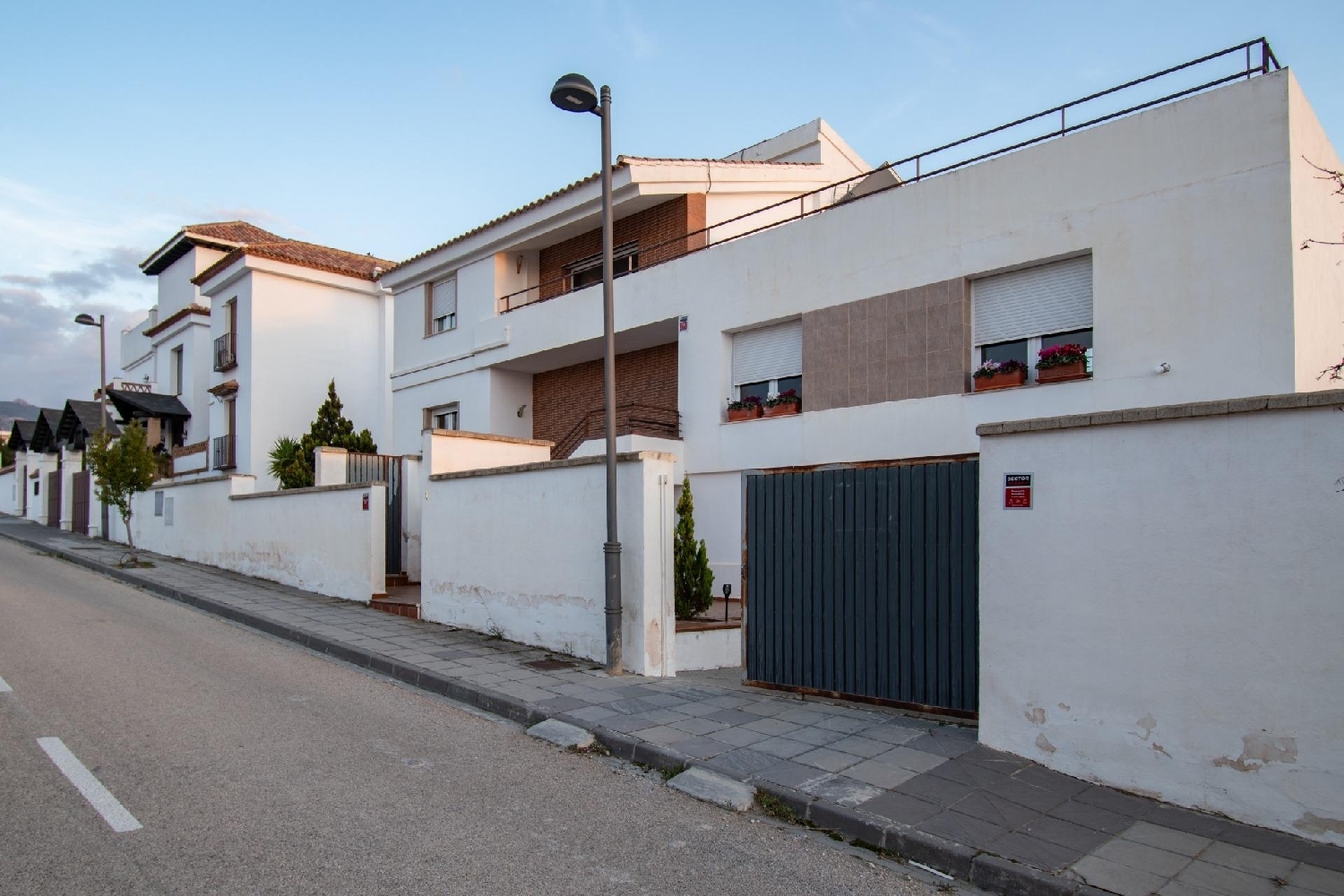 till salu villa La Zubia Vega De Granada 3
