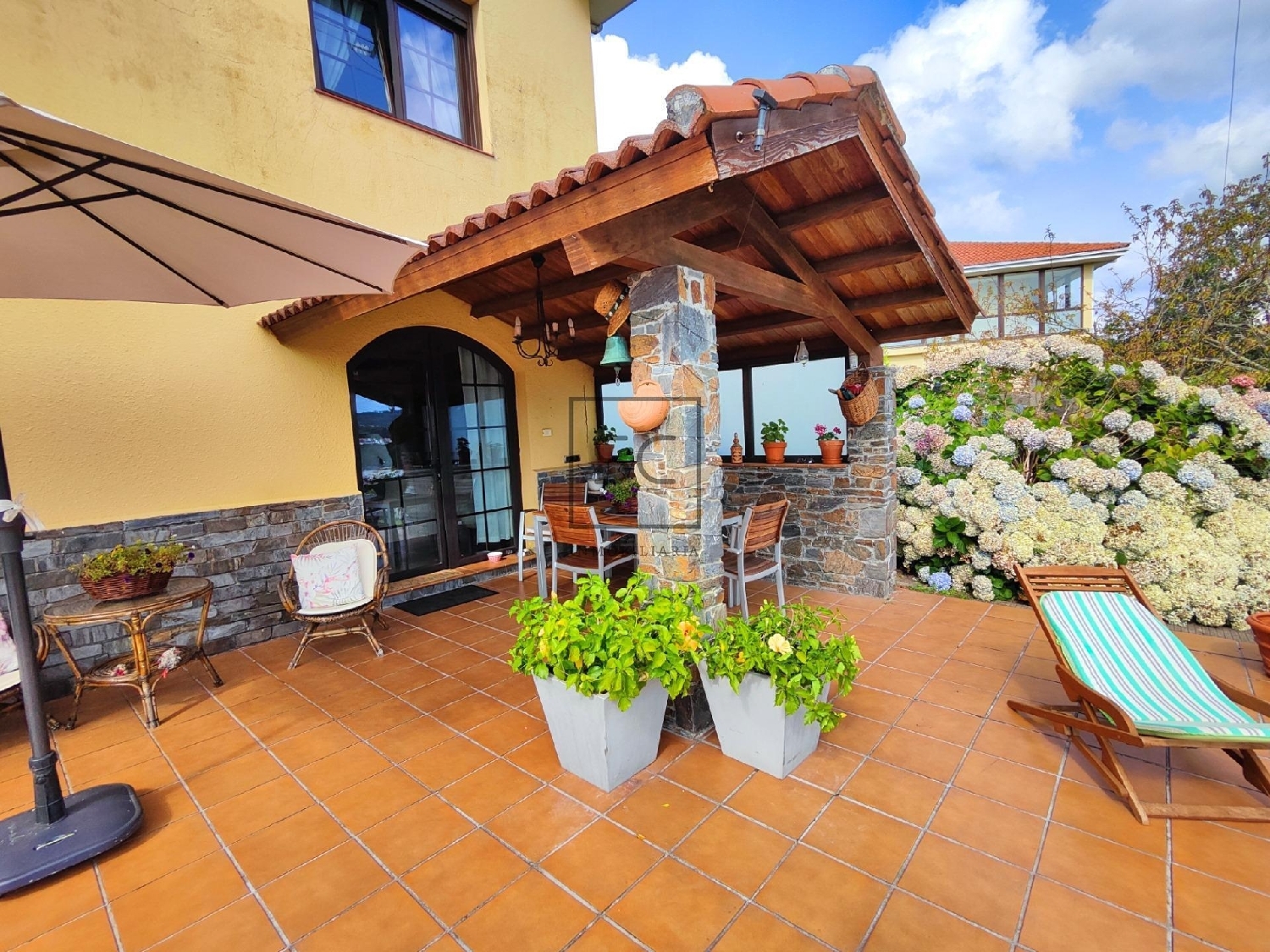  till salu villa Laraxe Eume 8