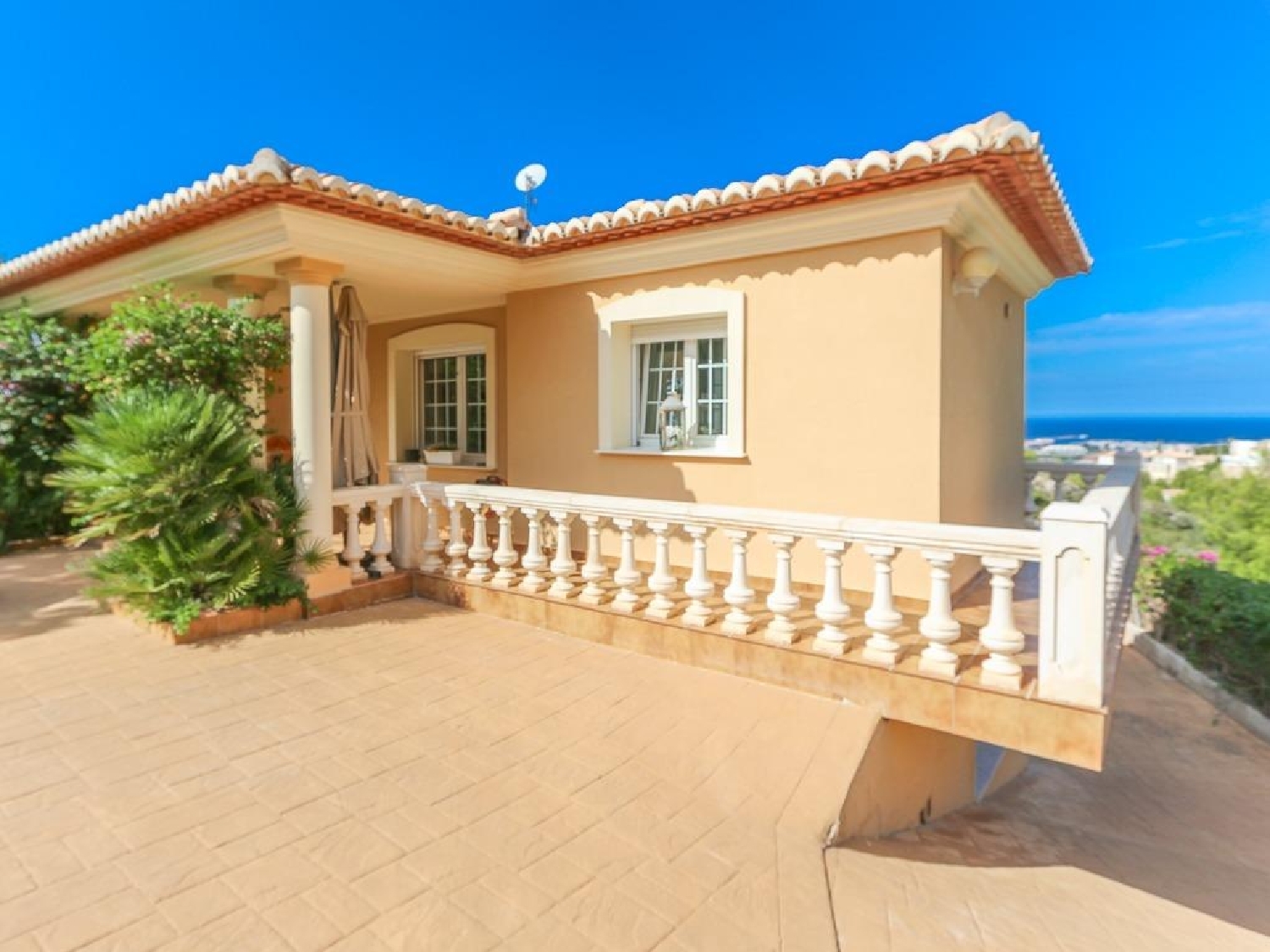  till salu villa Las Rotas Marina Alta 1