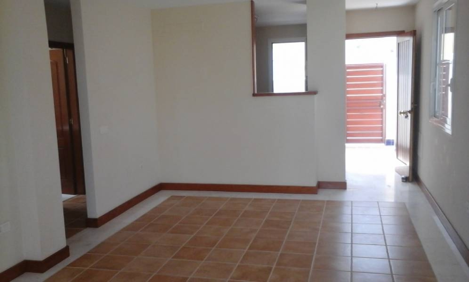 till salu villa Las Nieves Zona Sur 4