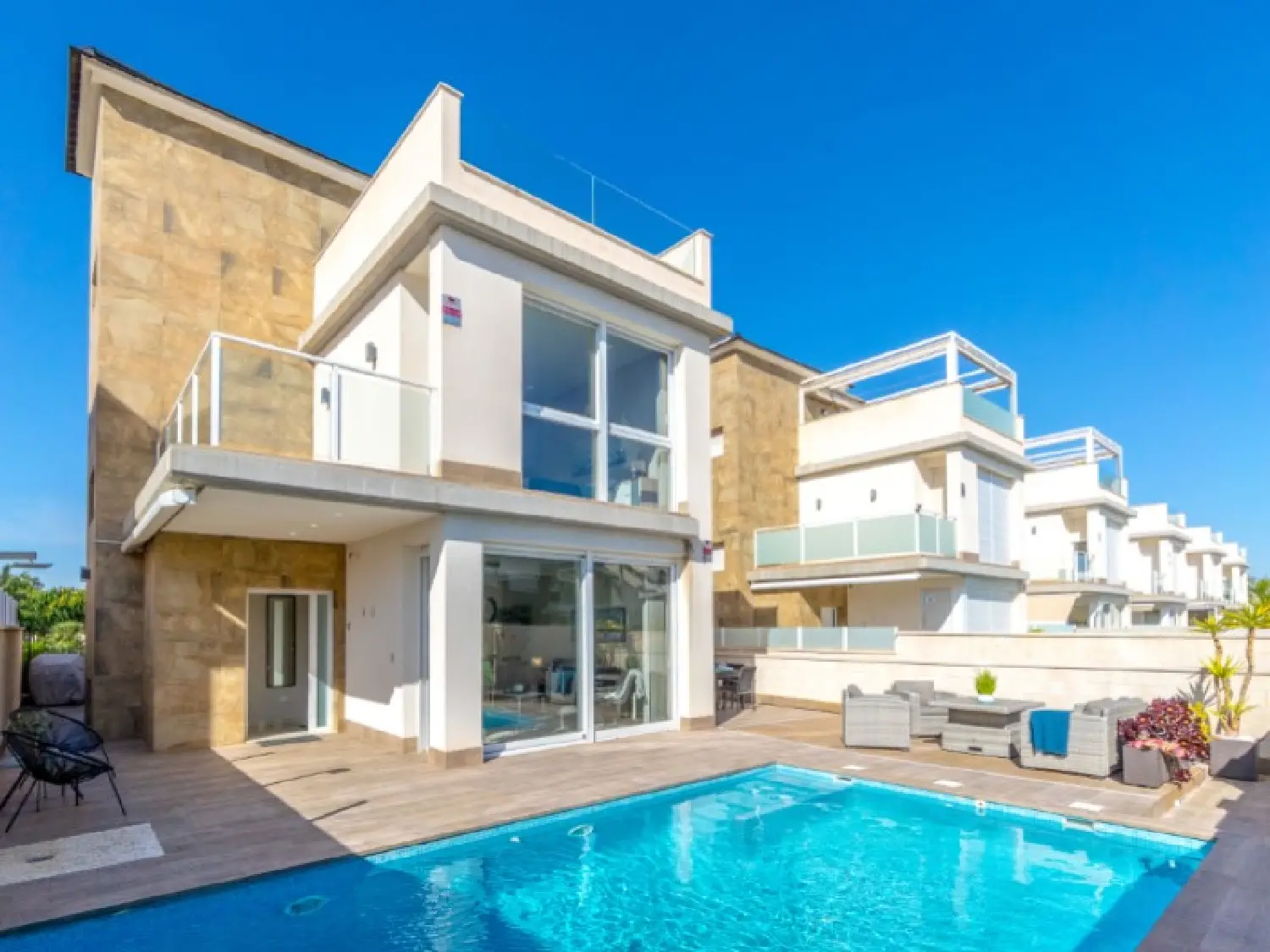  till salu villa Las Torretas Baix Segura 1