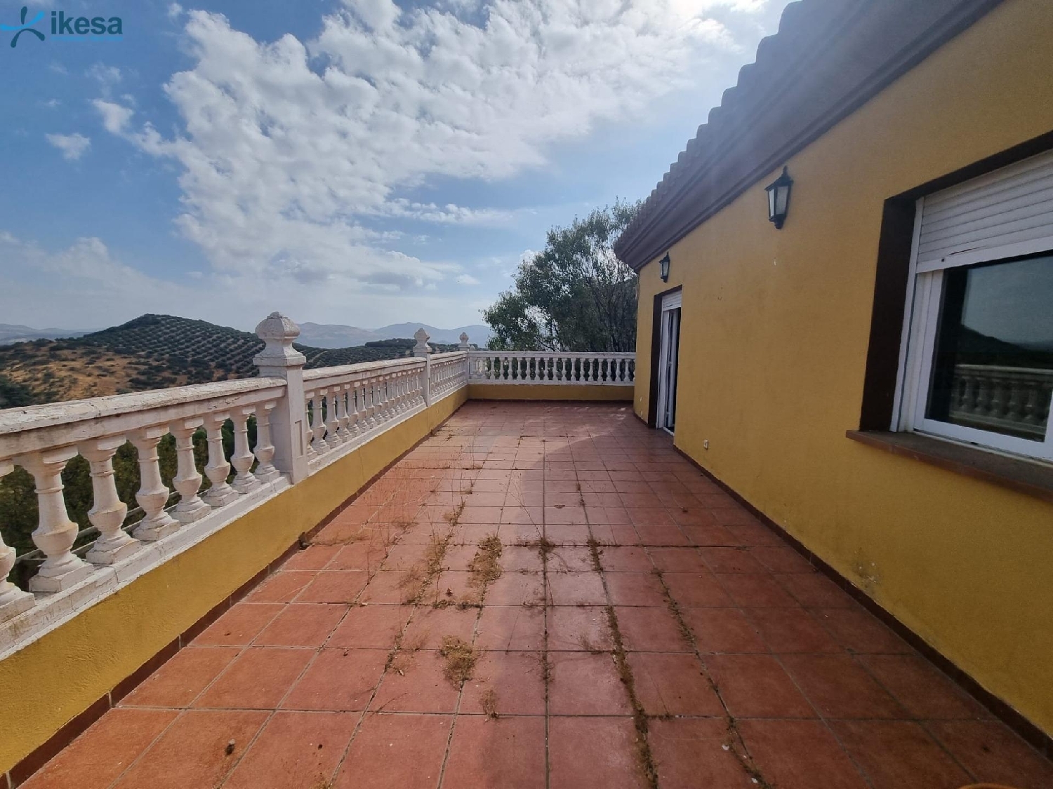till salu villa Tozar Loja 2