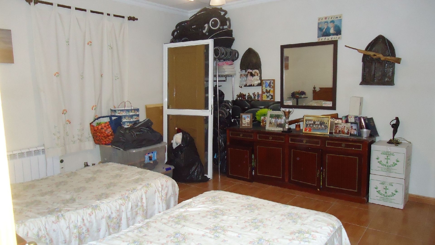  till salu villa Los Carrillos Oriental 8