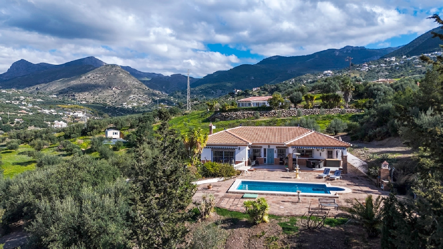  till salu villa Los Cortijillos Axarquía 8