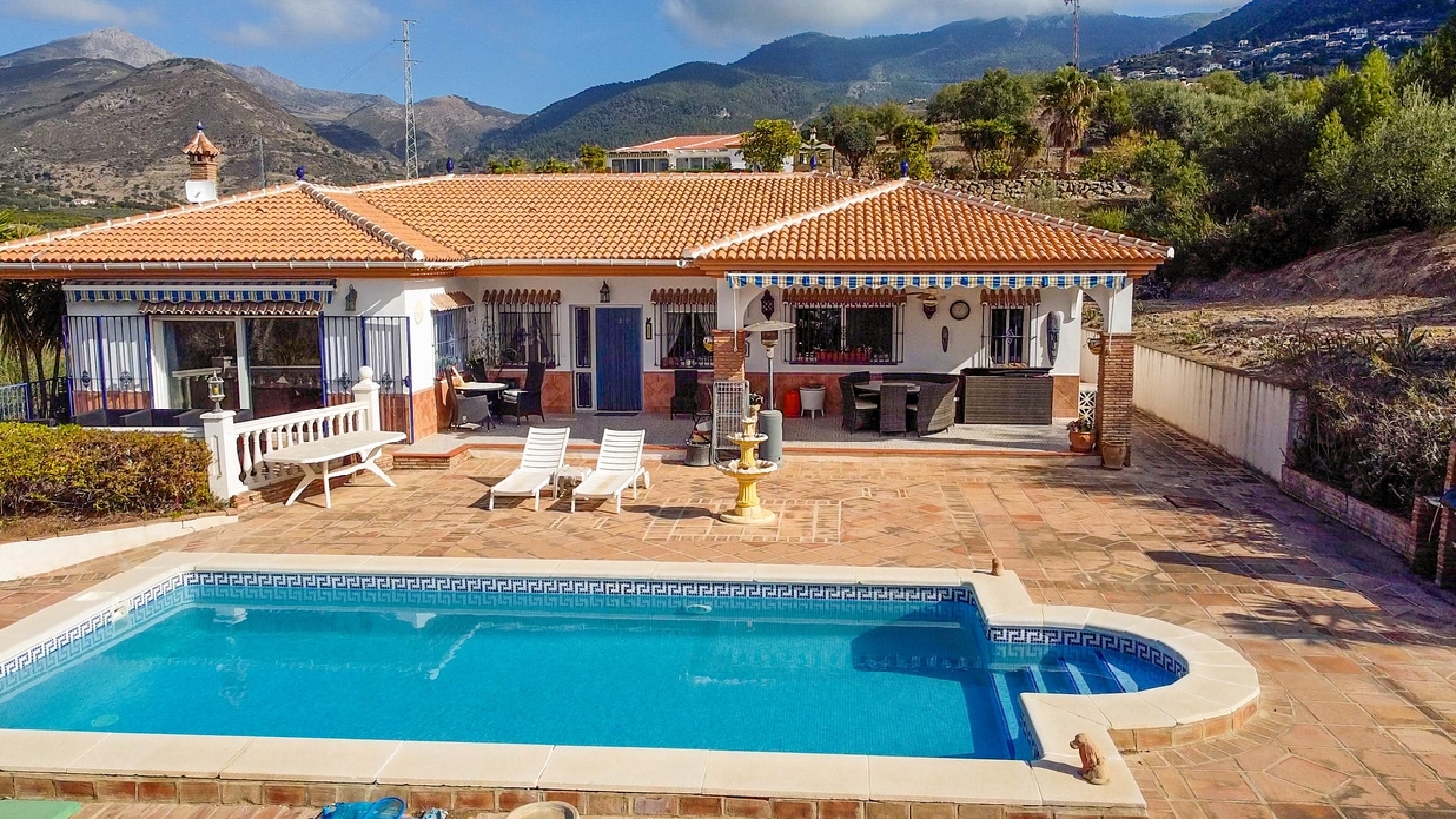  till salu villa Los Cortijillos Axarquía 1