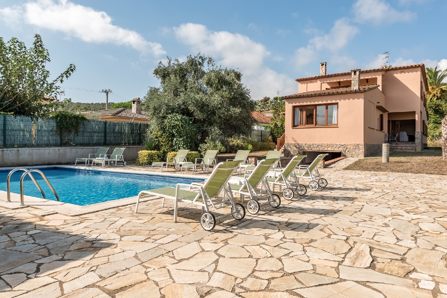  till salu villa Mas Artigues Baix Empordà 1