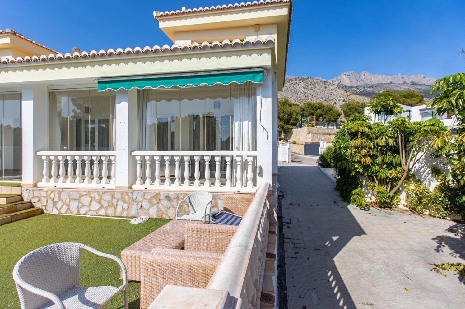  till salu villa Mascarat Marina Baixa 3