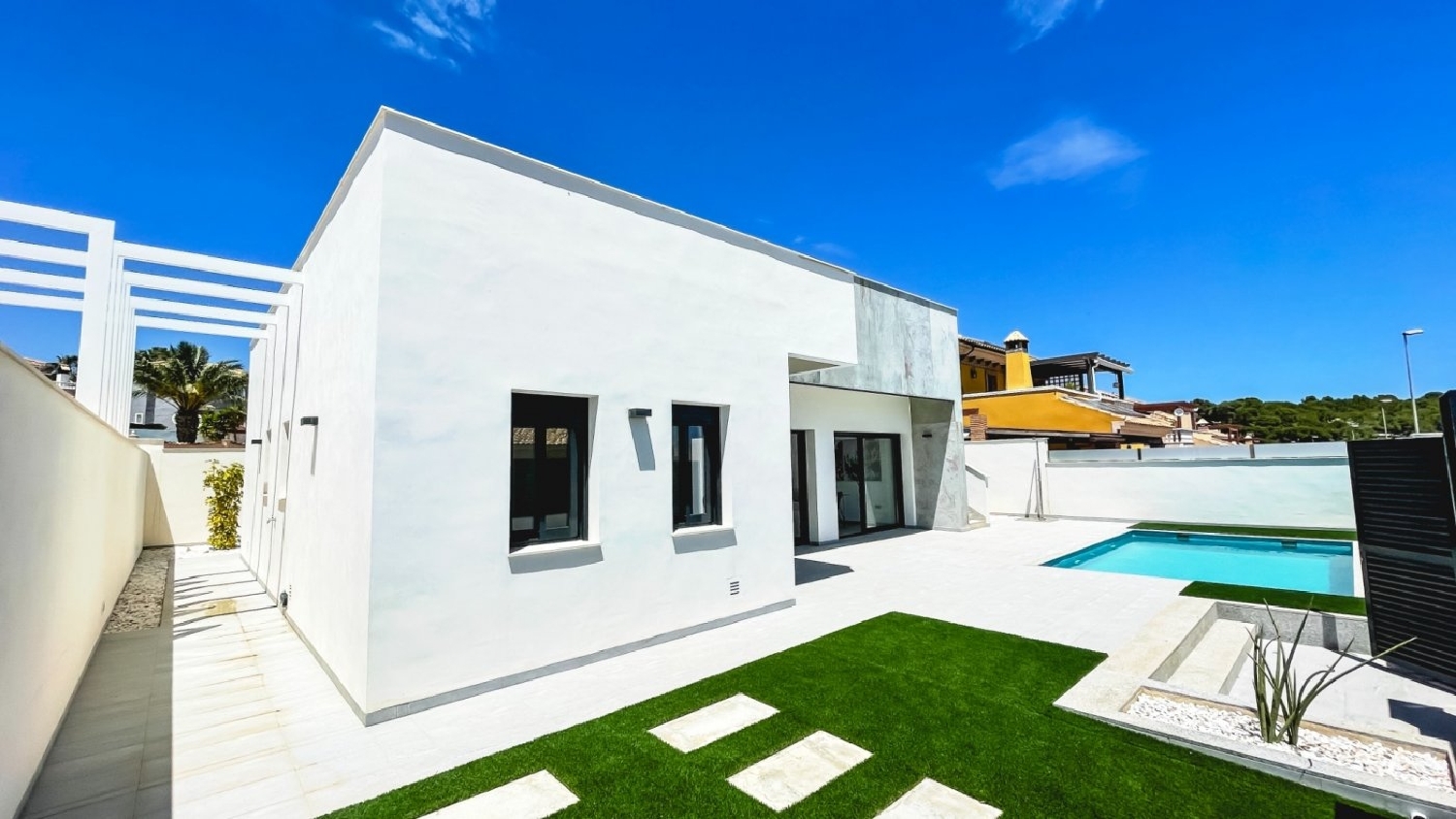 till salu villa Mil Palmeras Baix Segura 2