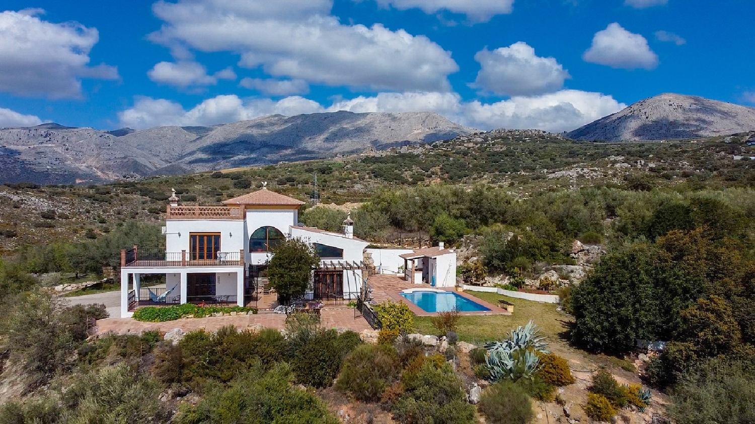  till salu villa Moya Axarquía 1