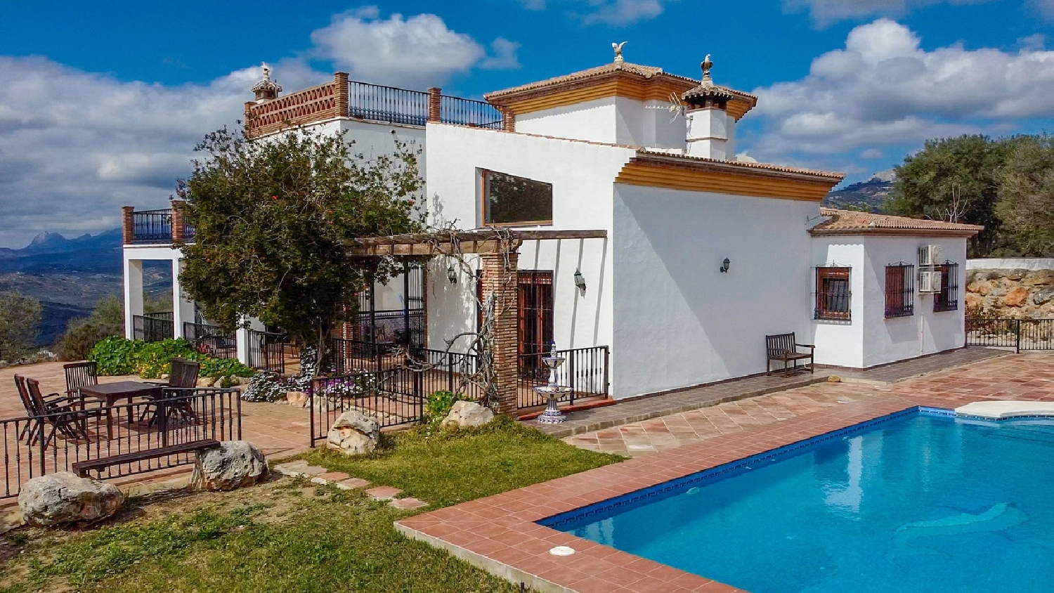 till salu villa Moya Axarquía 7