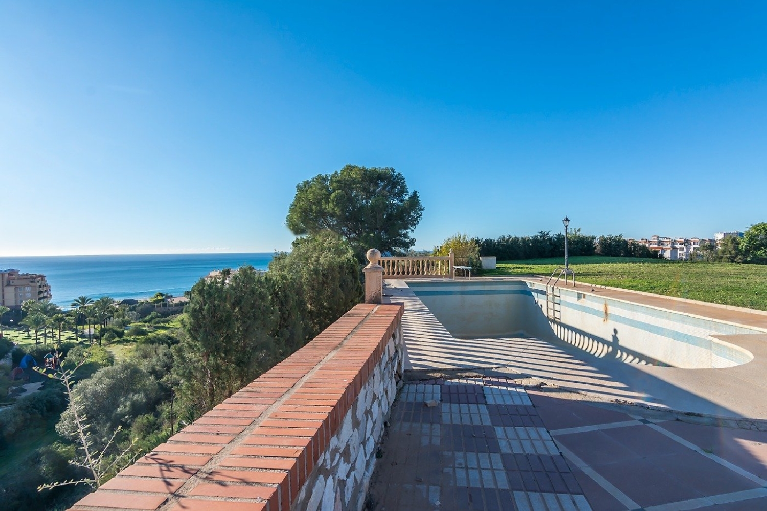  till salu villa Perla-Torremuelle Costa Del Sol Occidental 1