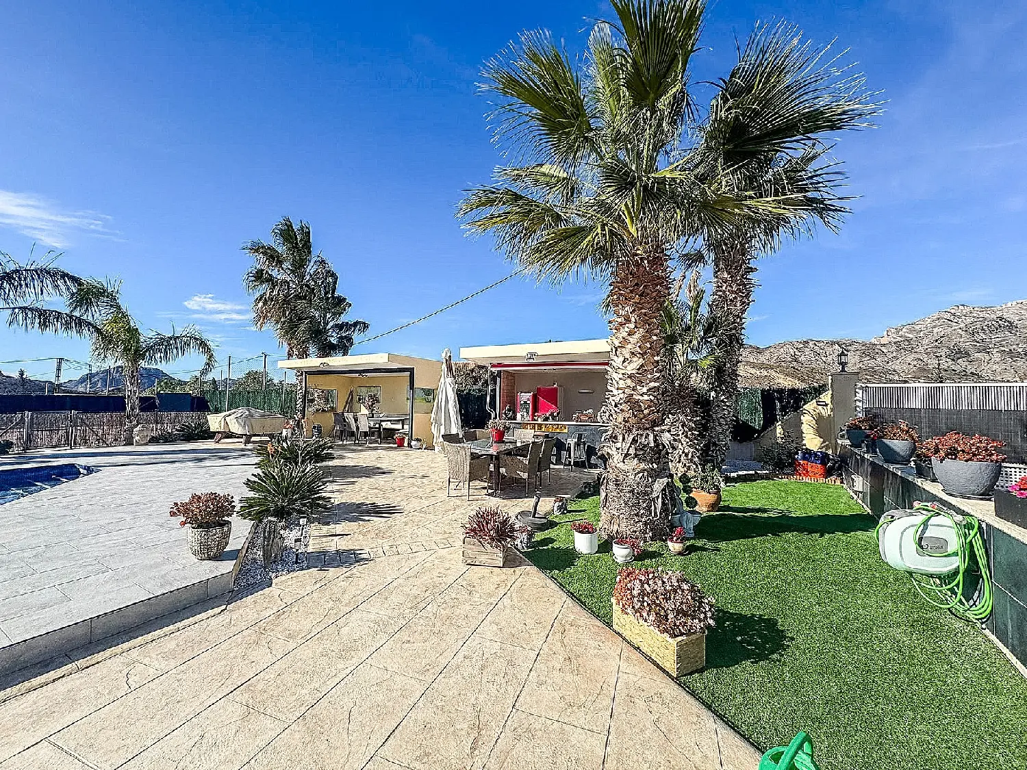 till salu villa Entredos Alacantí 3