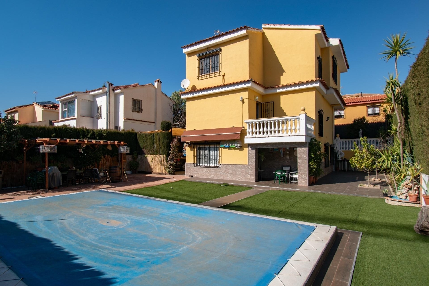  till salu villa Pinos Genil Vega De Granada 1