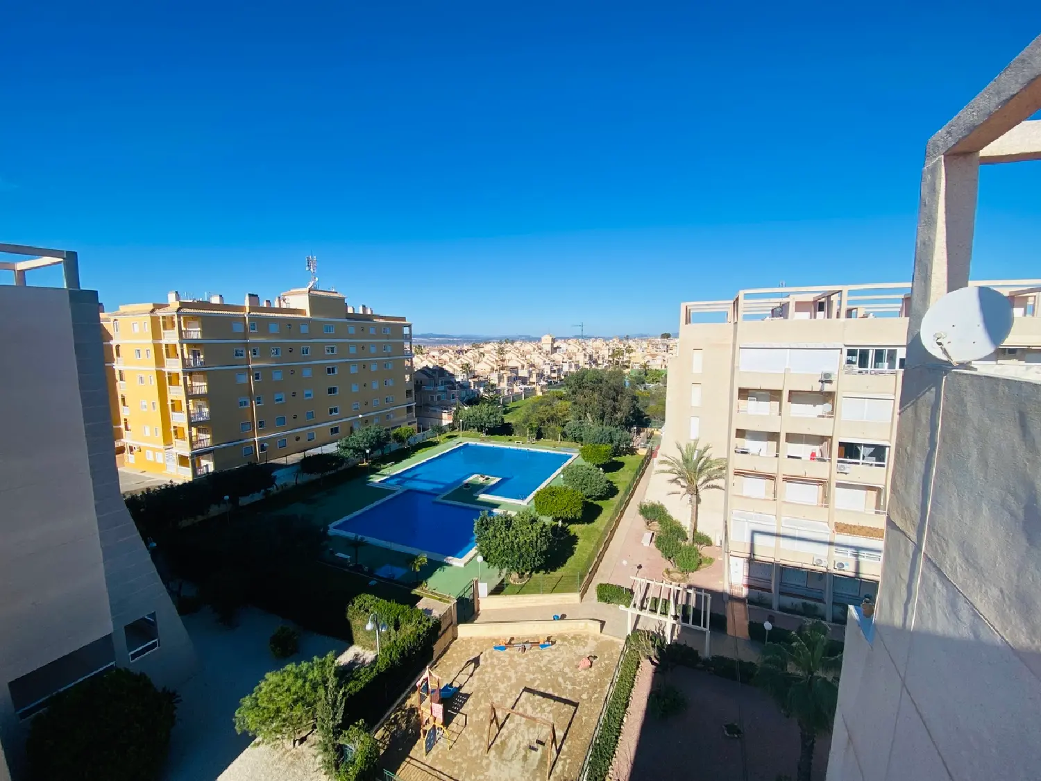 till salu villa Chirles Marina Baixa 2