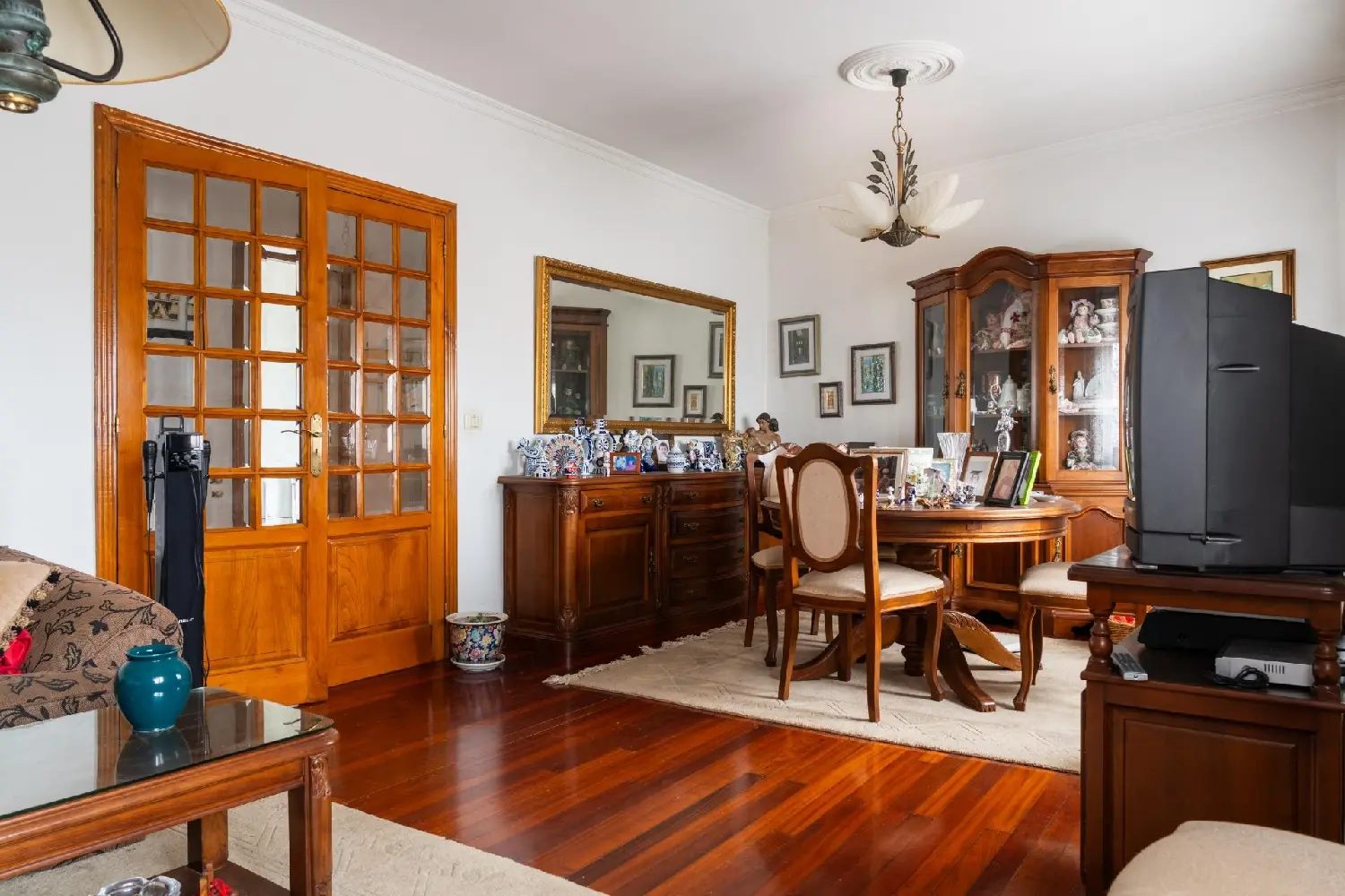  till salu villa Las Carmelitas Cuenca Del Medio Jarama 1