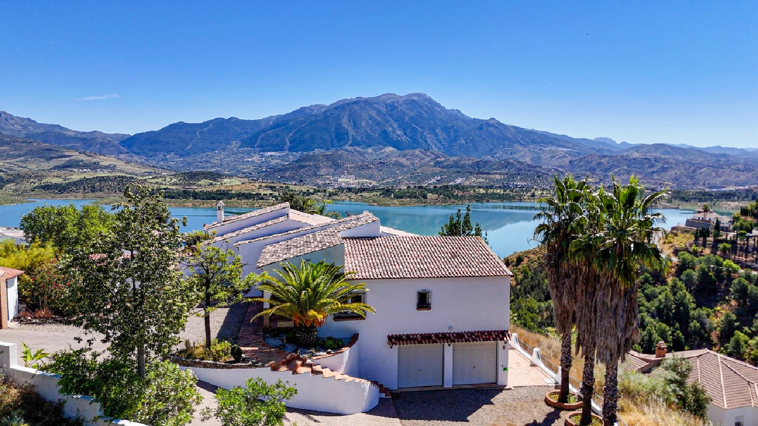  till salu villa Rio Bermuza Axarquía 4
