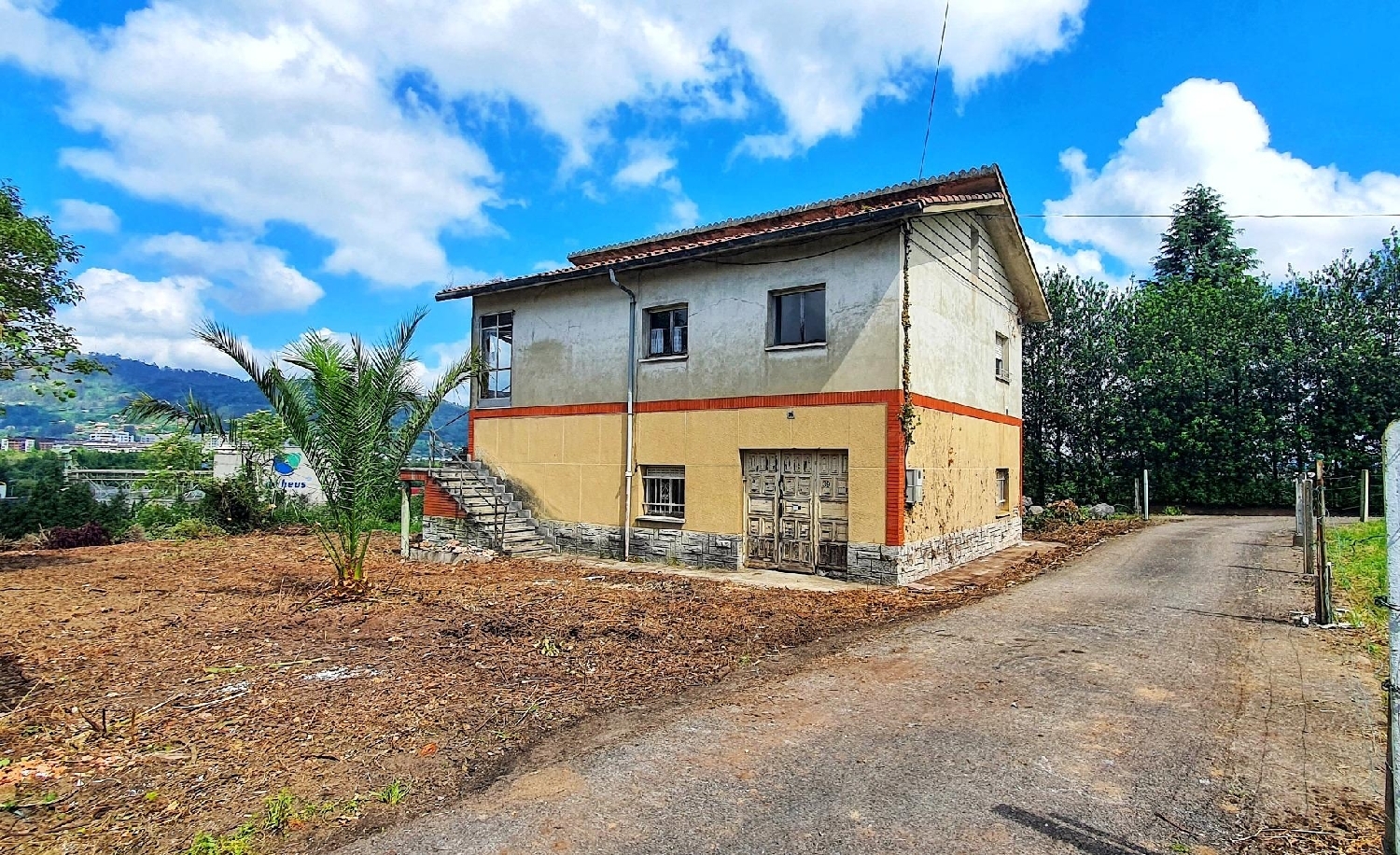 till salu villa Roces Oviedo 3
