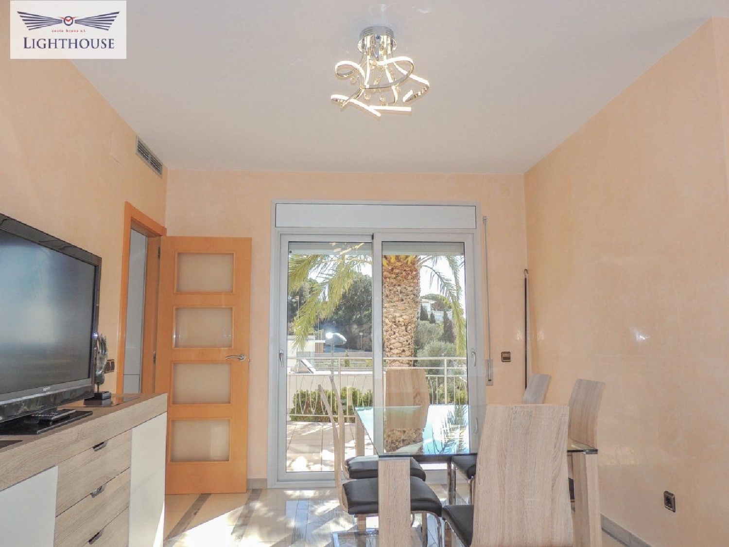  till salu villa Rossell Selva 4