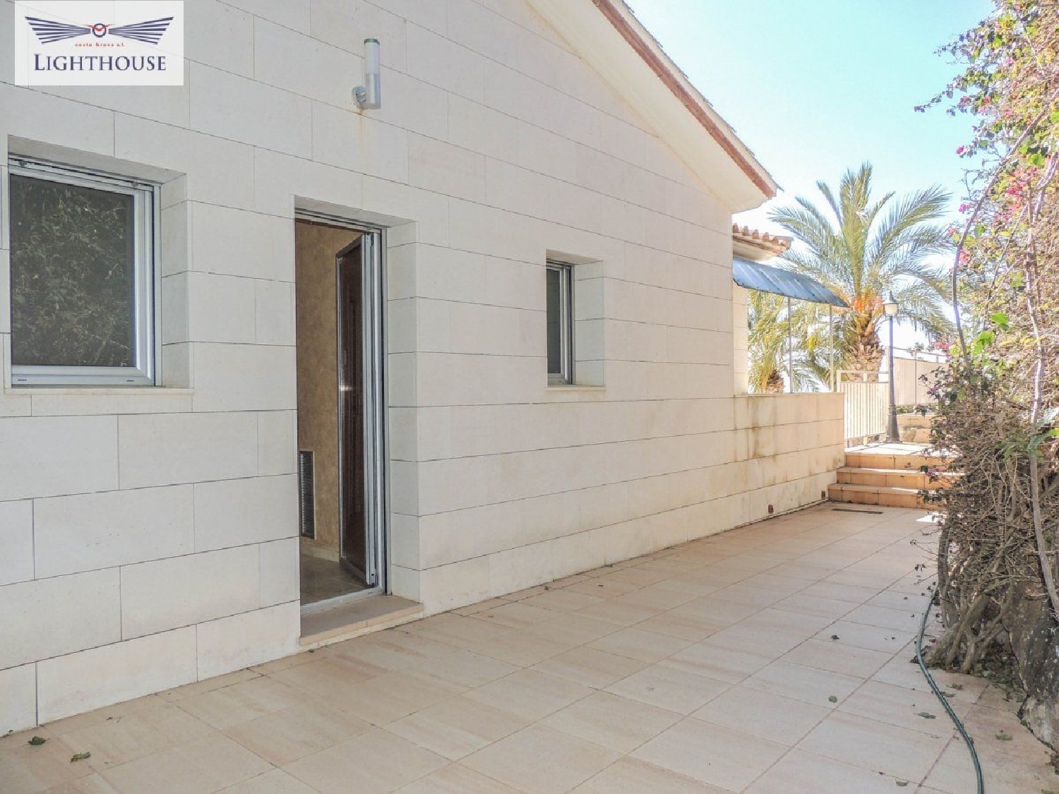till salu villa Rossell Selva 2
