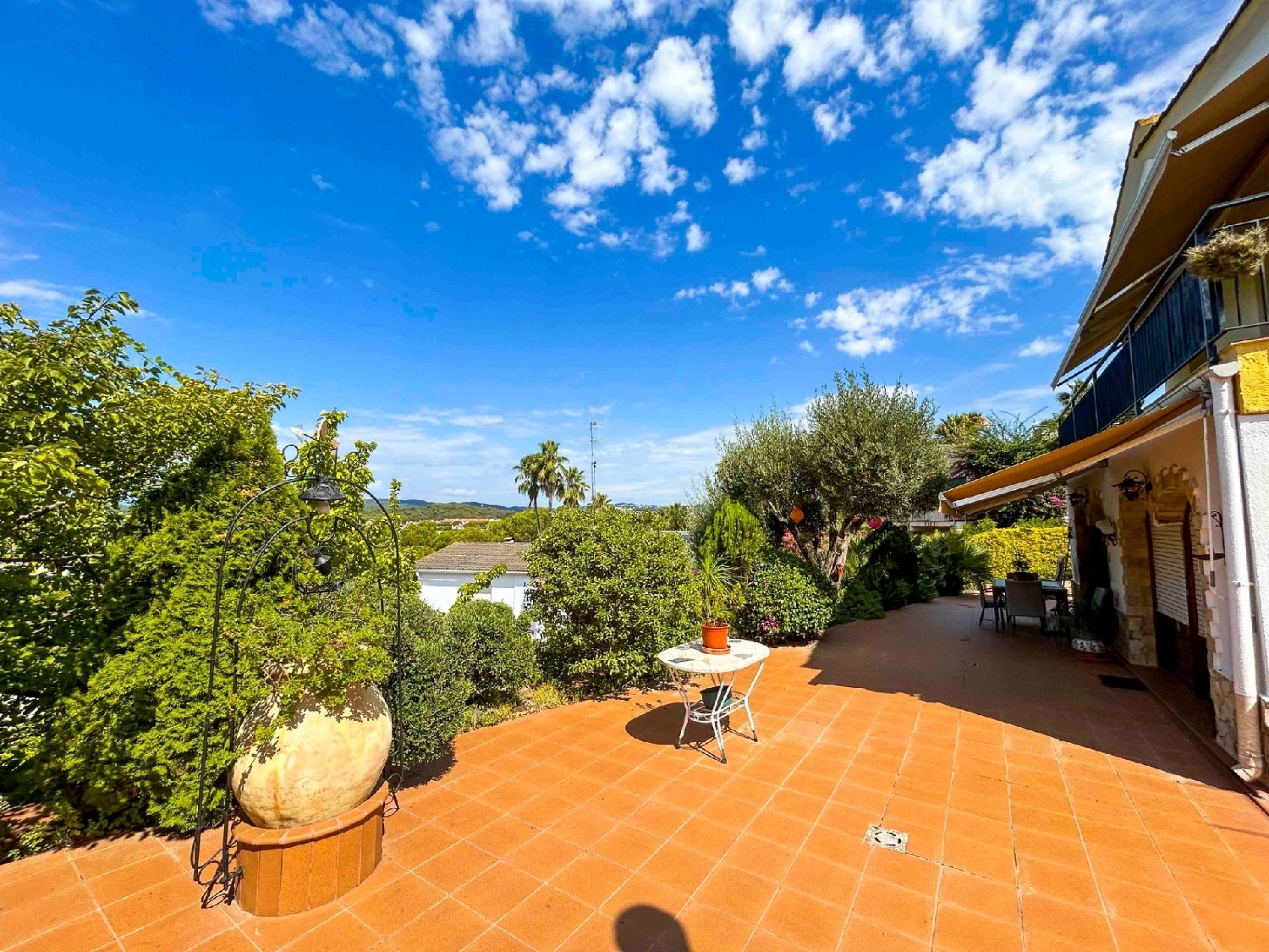 till salu villa Rossell Selva 3