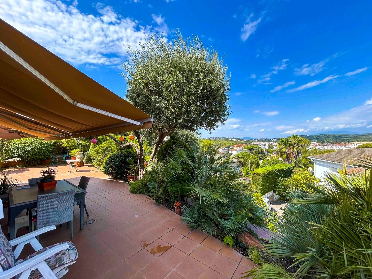  till salu villa Rossell Selva 4
