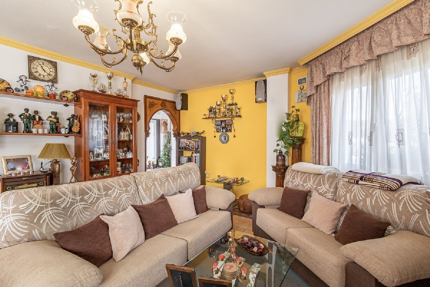 till salu villa Tiena Loja 6