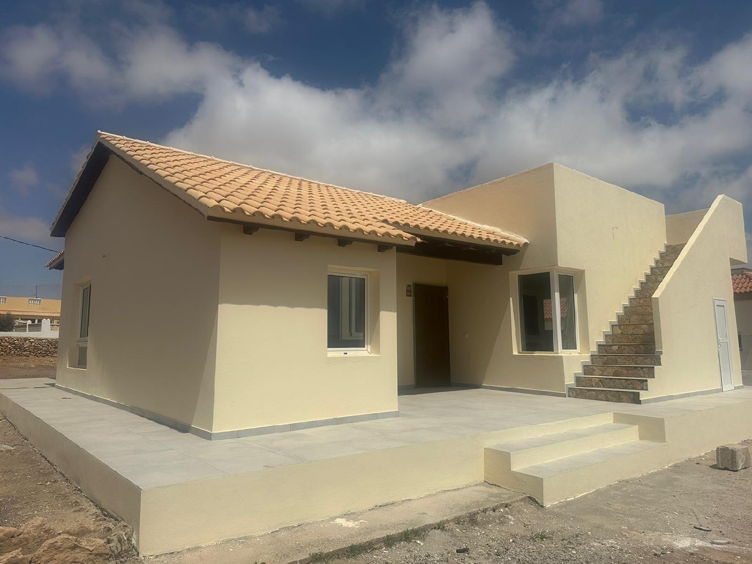  till salu villa Triquivijate Antigua 1
