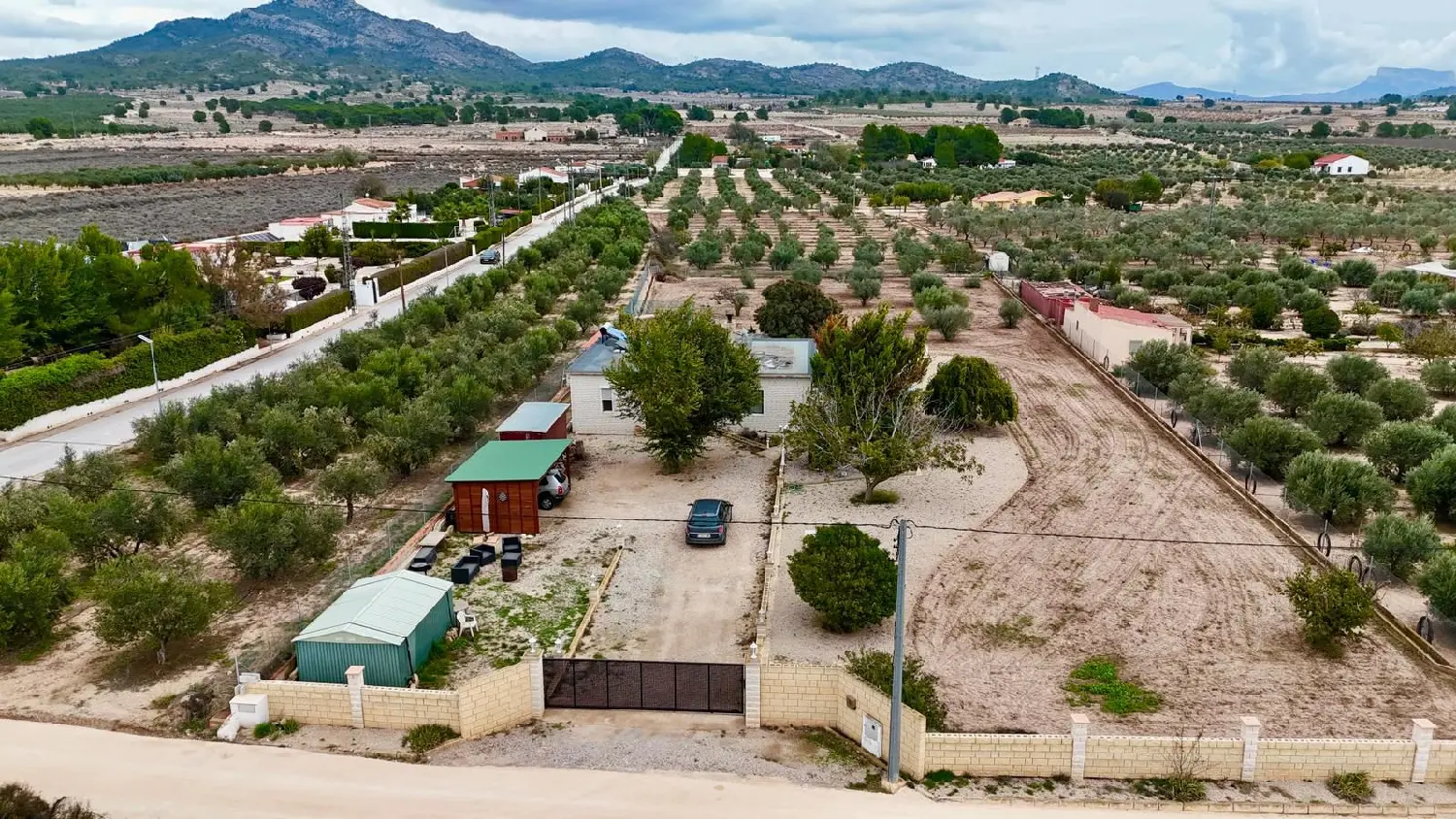  till salu villa Urbanización Colonia Virgen Del Rosario Alt Vinalopó 2