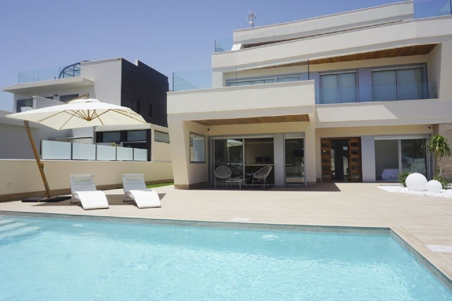  till salu villa Urbanización La Regía Baix Segura 1
