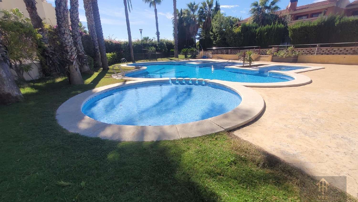  till salu villa Bonny Barrio Alacantí 28