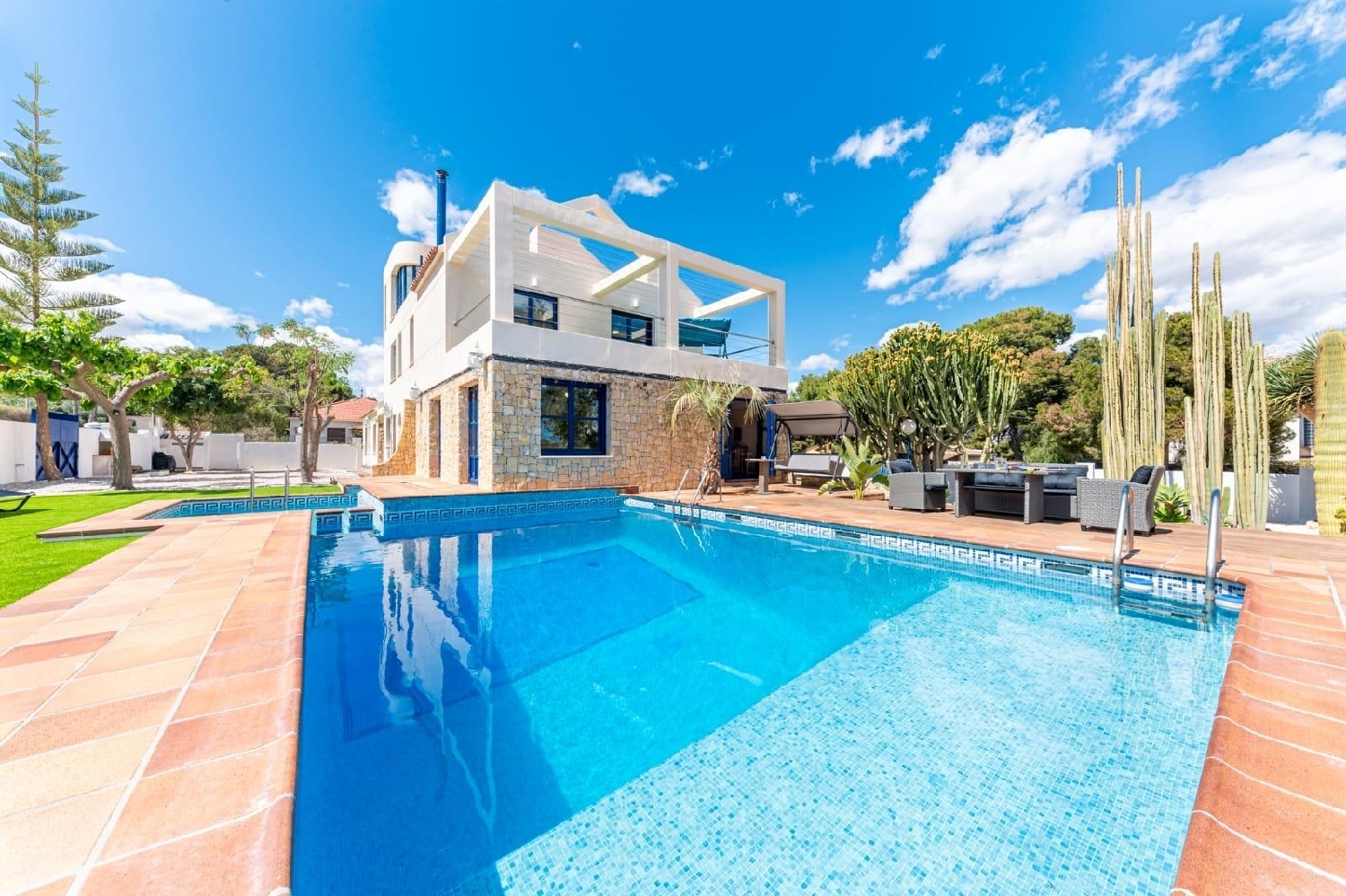  till salu villa Vistahermosa Alacantí 1