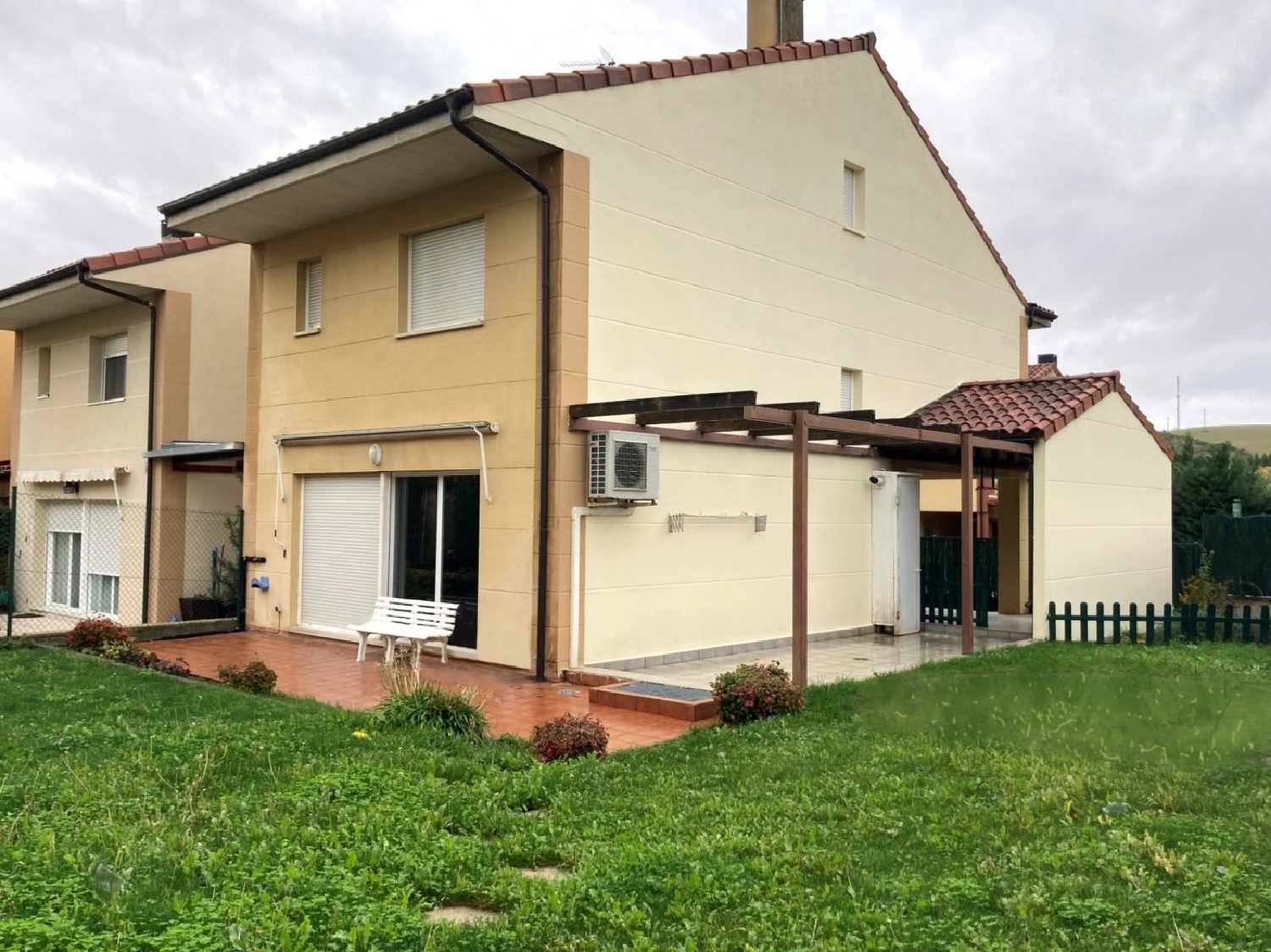  till salu villa Zuriain Pirineo 5