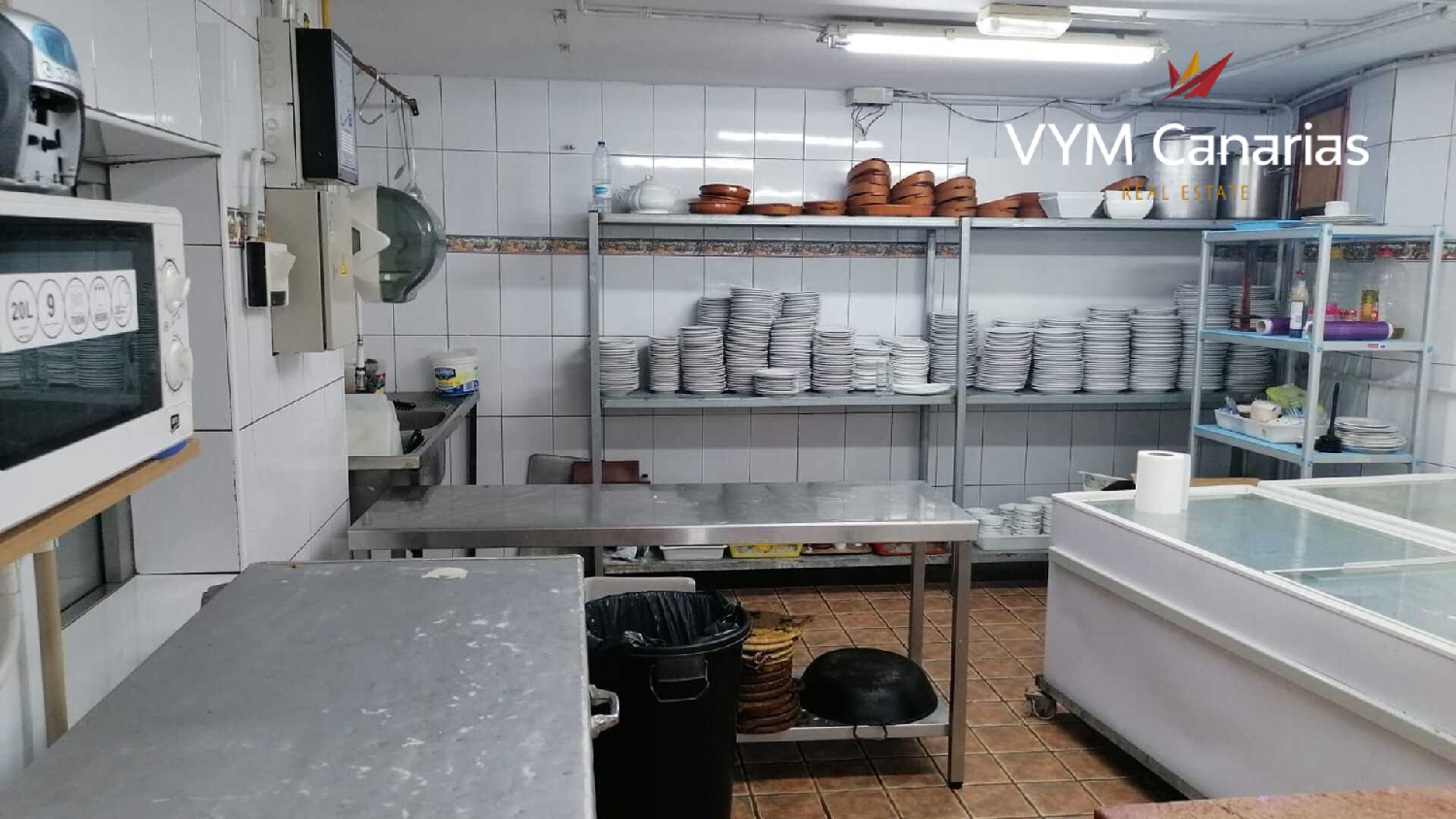  à vendre commerce Buzanada Zona Sur 10