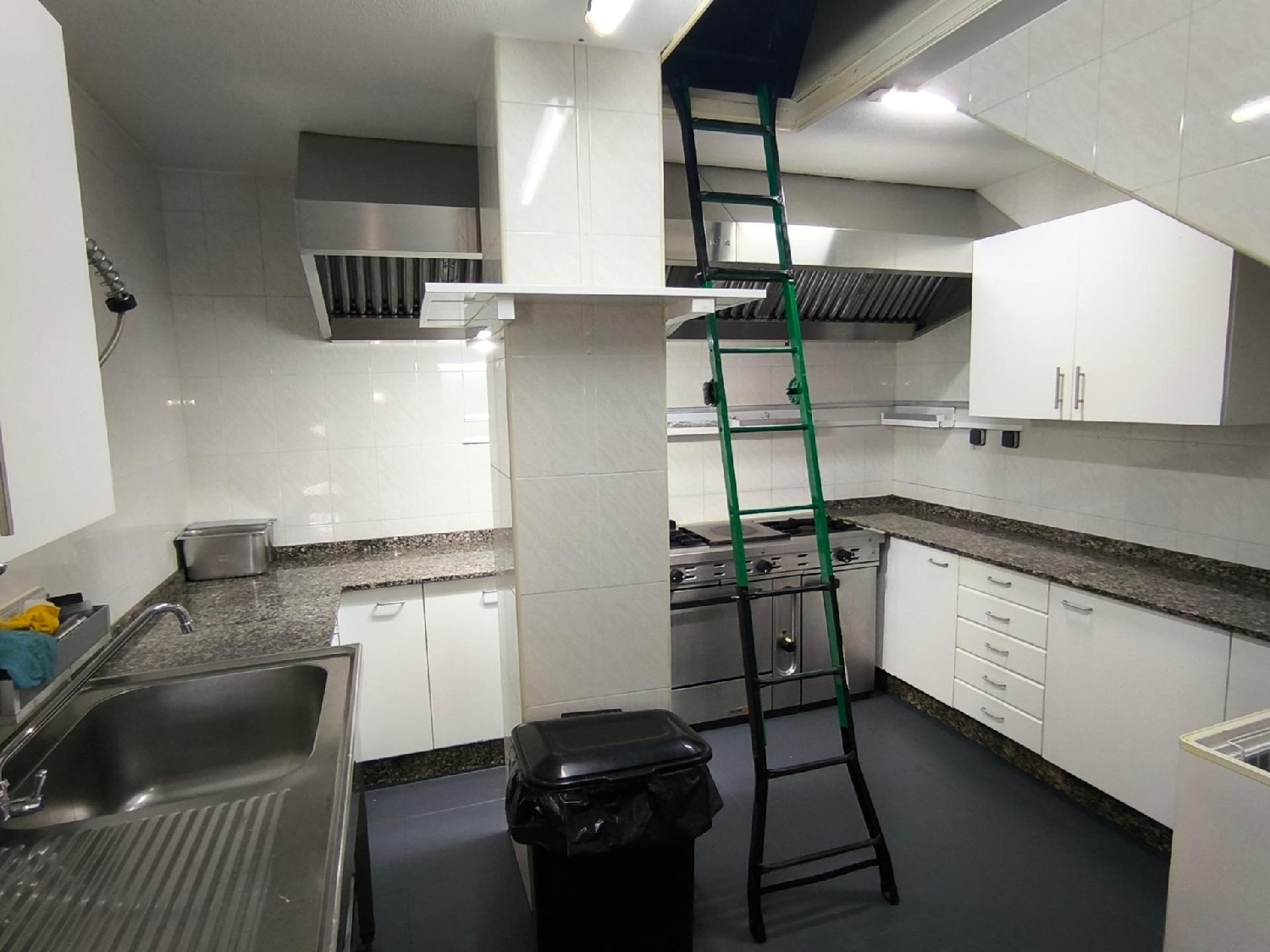  à vendre commerce Carballo Bergantiños 7