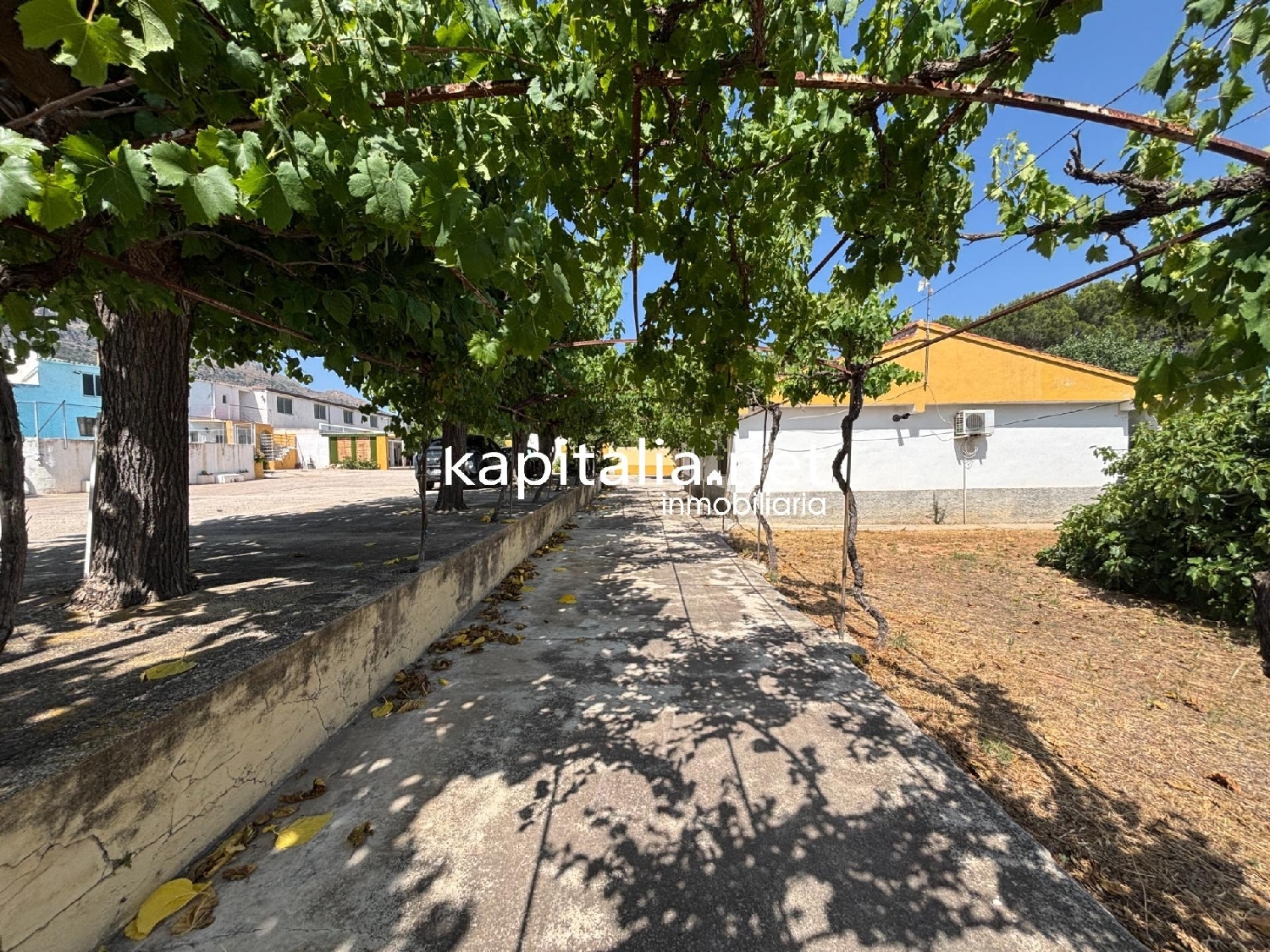  en venta local comercial Gaianes Comtat 1
