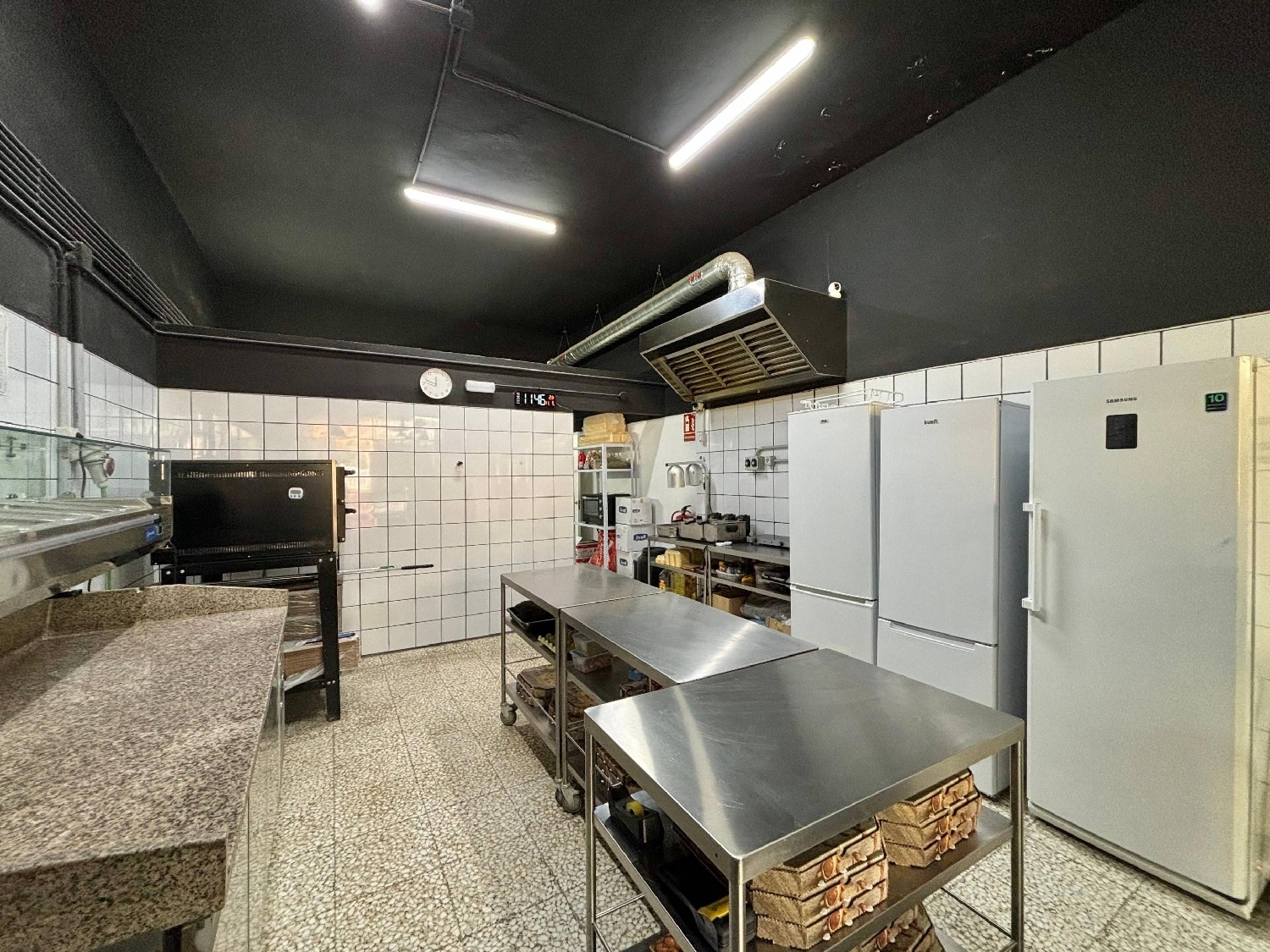  te koop bedrijfsruimte/ kantoor Guimarans, Guimaráns Barcala 8
