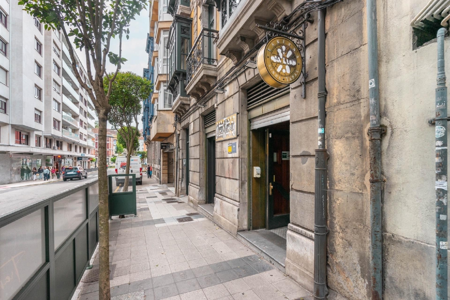  en venta local comercial Oviedo Centro 33009 Oviedo 2