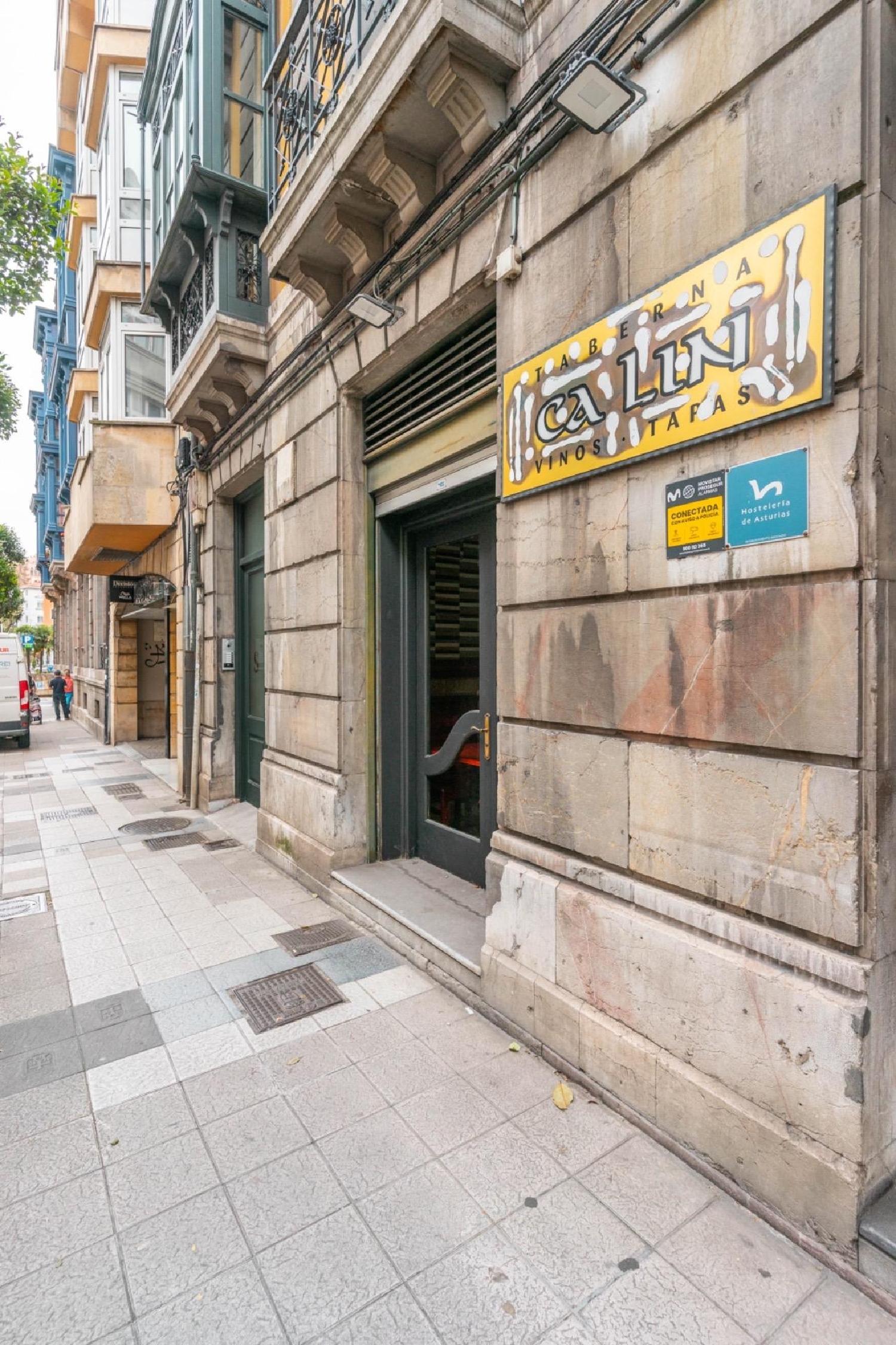  en venta local comercial Oviedo Centro 33009 Oviedo 3
