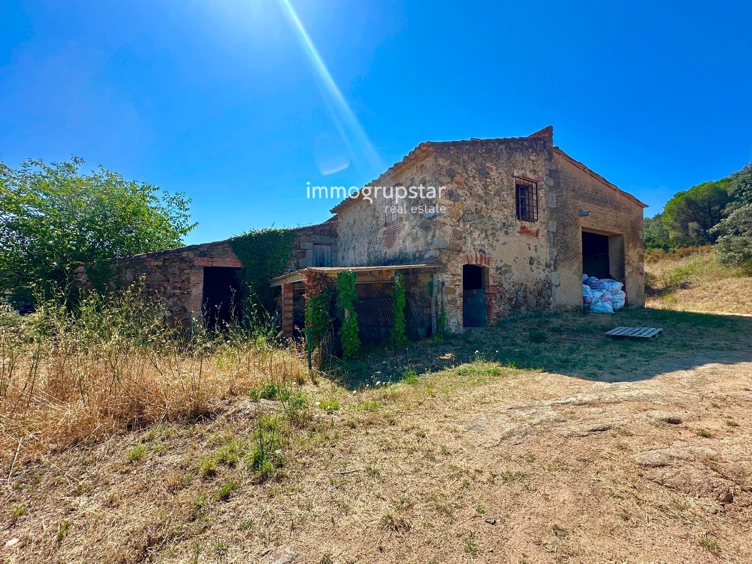  till salu hus på landet Calonge Baix Empordà 3