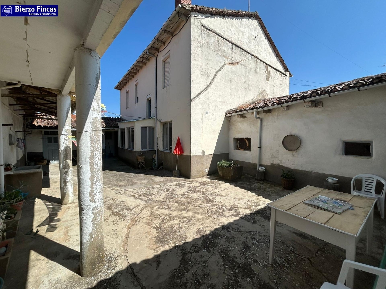  te koop huis Cuadros León 4
