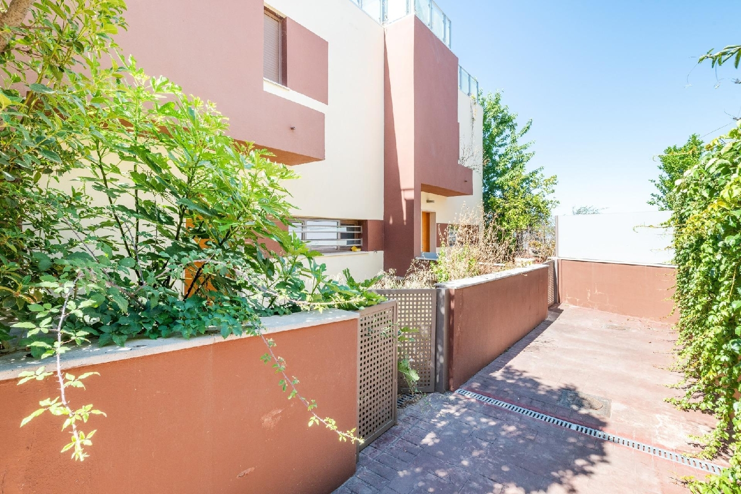  for sale house Jun Vega De Granada 3