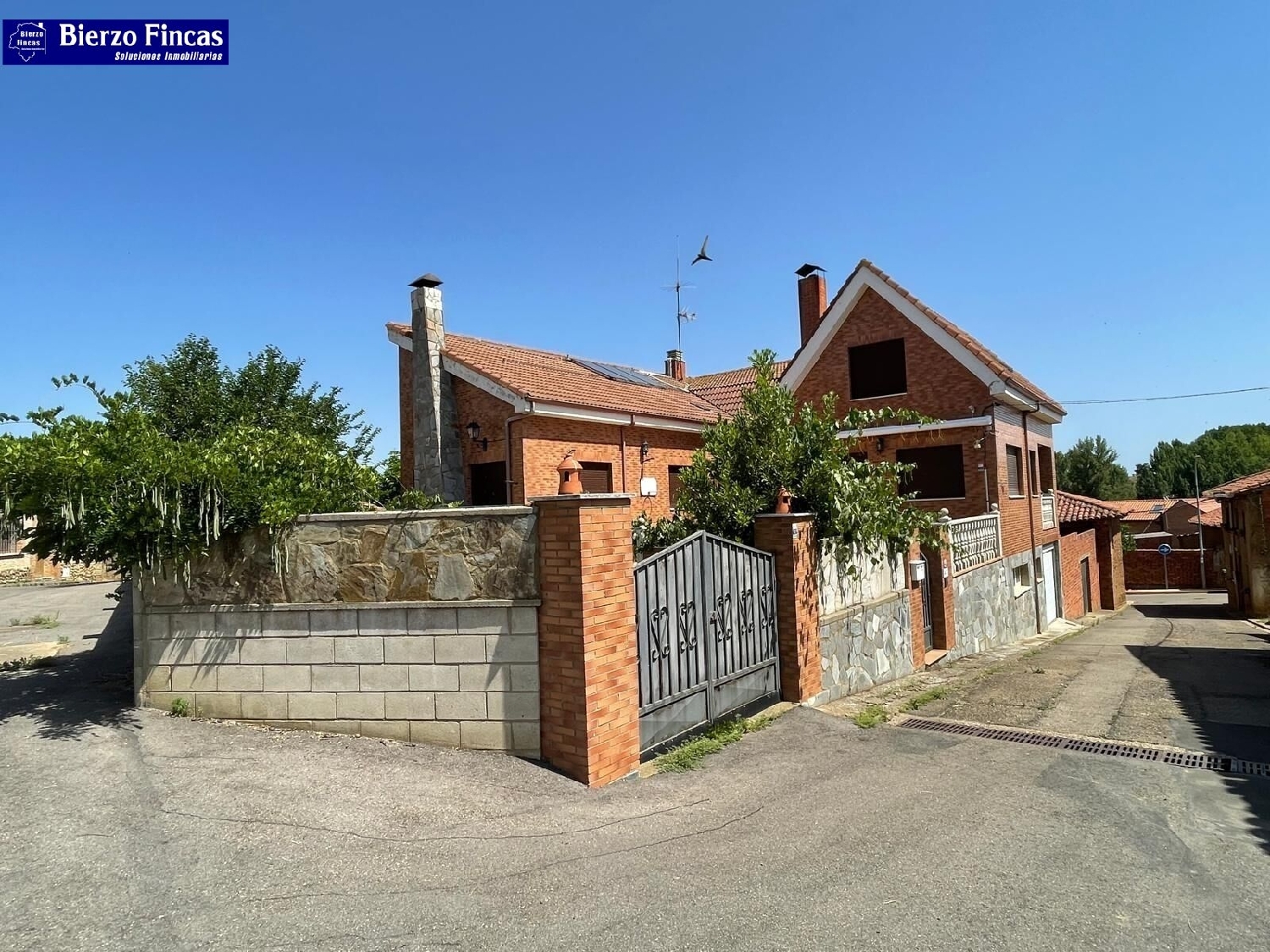 à vendre maison La Virgen Del Camino León 3