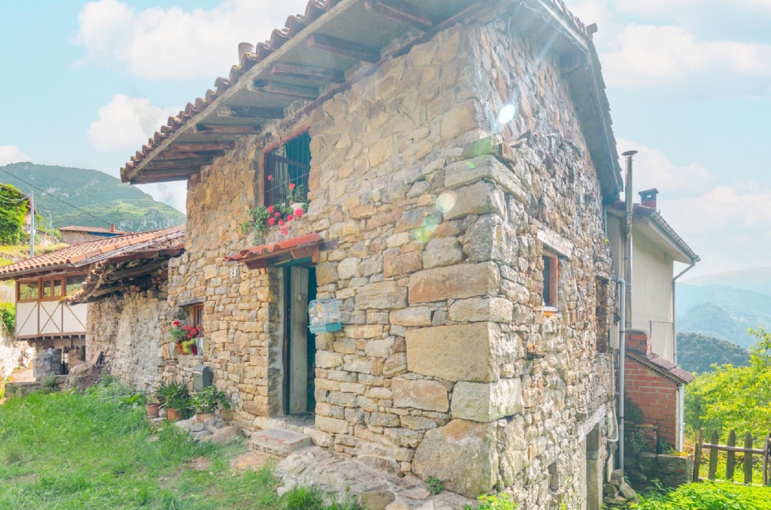 te koop huis Proaza Oviedo 3
