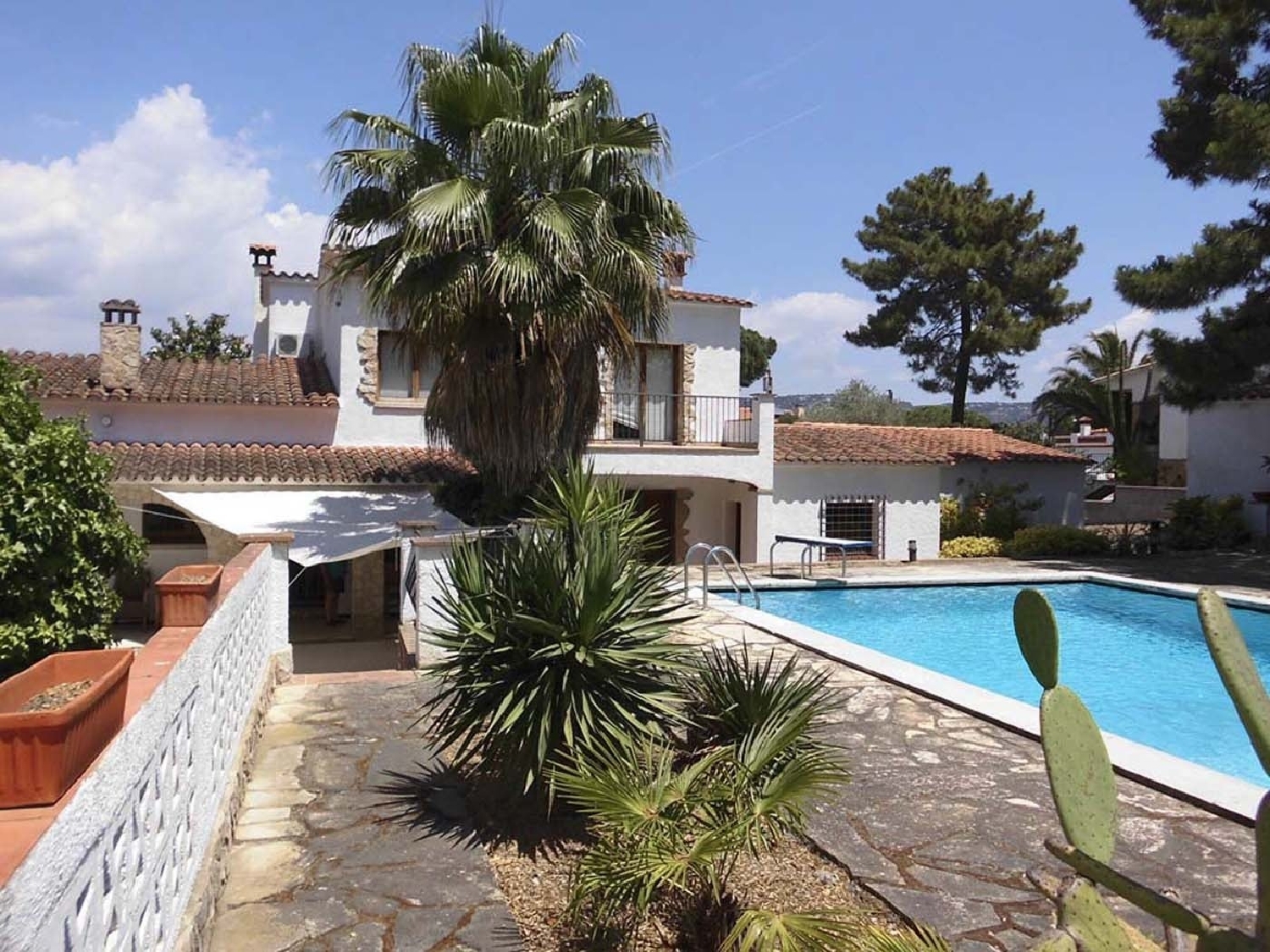 till salu hus Solius Baix Empordà 2